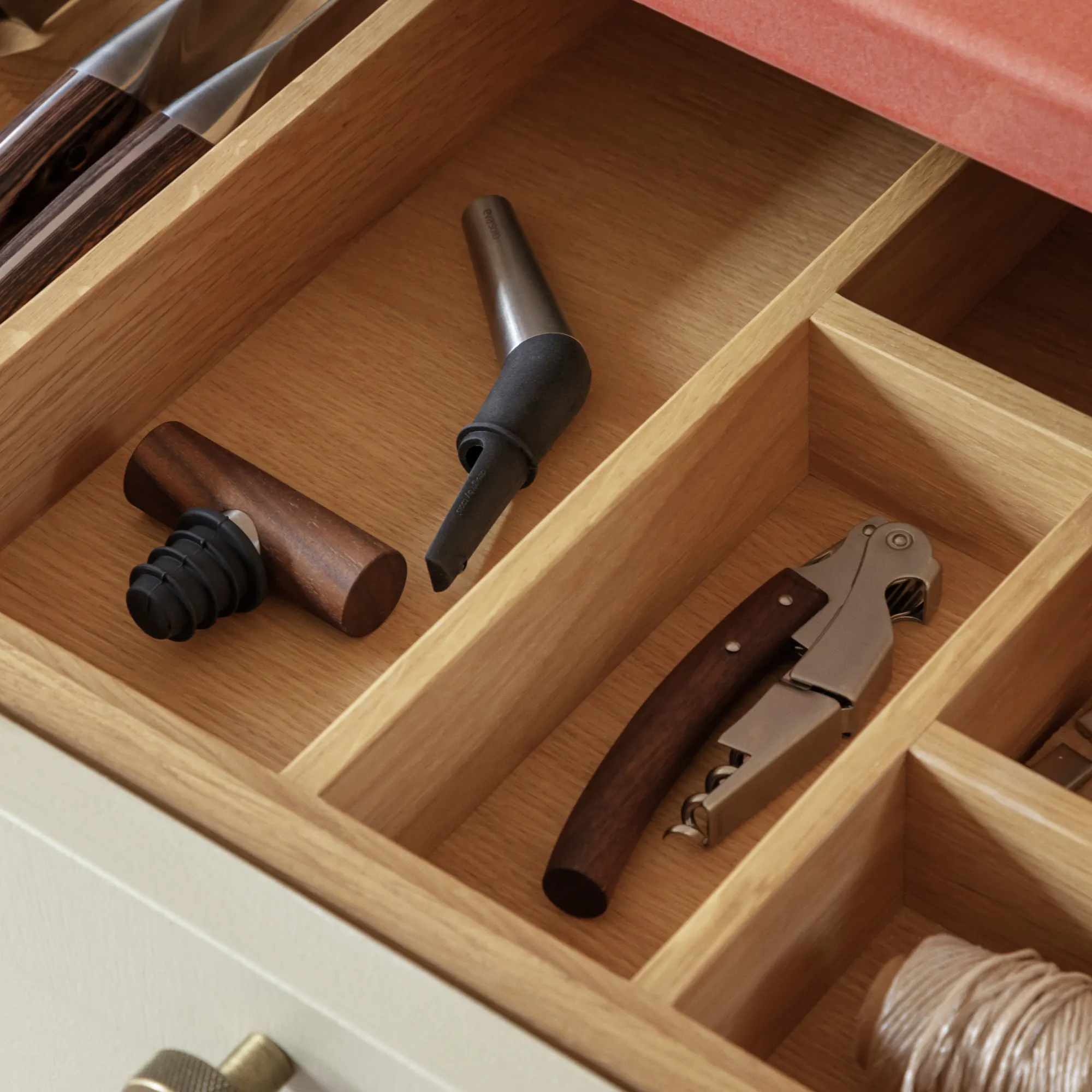 image narzędzia do wina, otwieracz cork, korek, szczypce, drewno