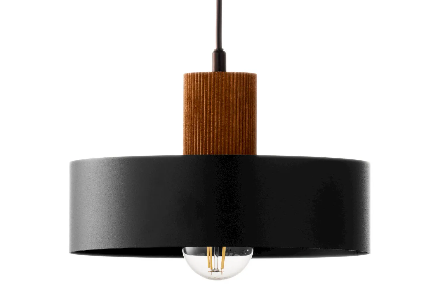 lampa wisząca, korpus czarny, drewniana oprawa, żarówka LED, industrialny design