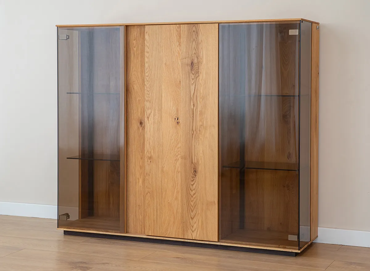 Witryna niska szklana dębowa COLLODI z oświetleniem - dąb olejowany - ZICOL13