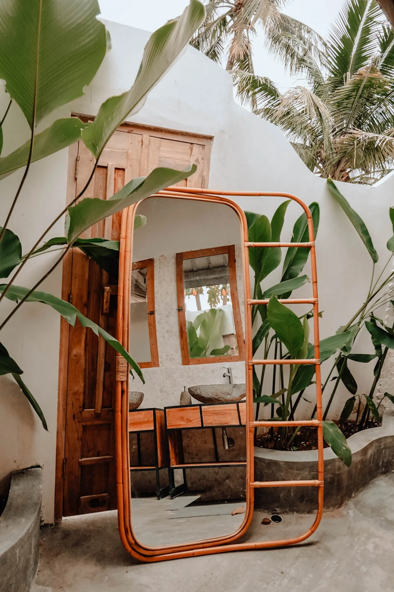 ROJA DUŻE RATTANOWE LUSTRO - MMRM006