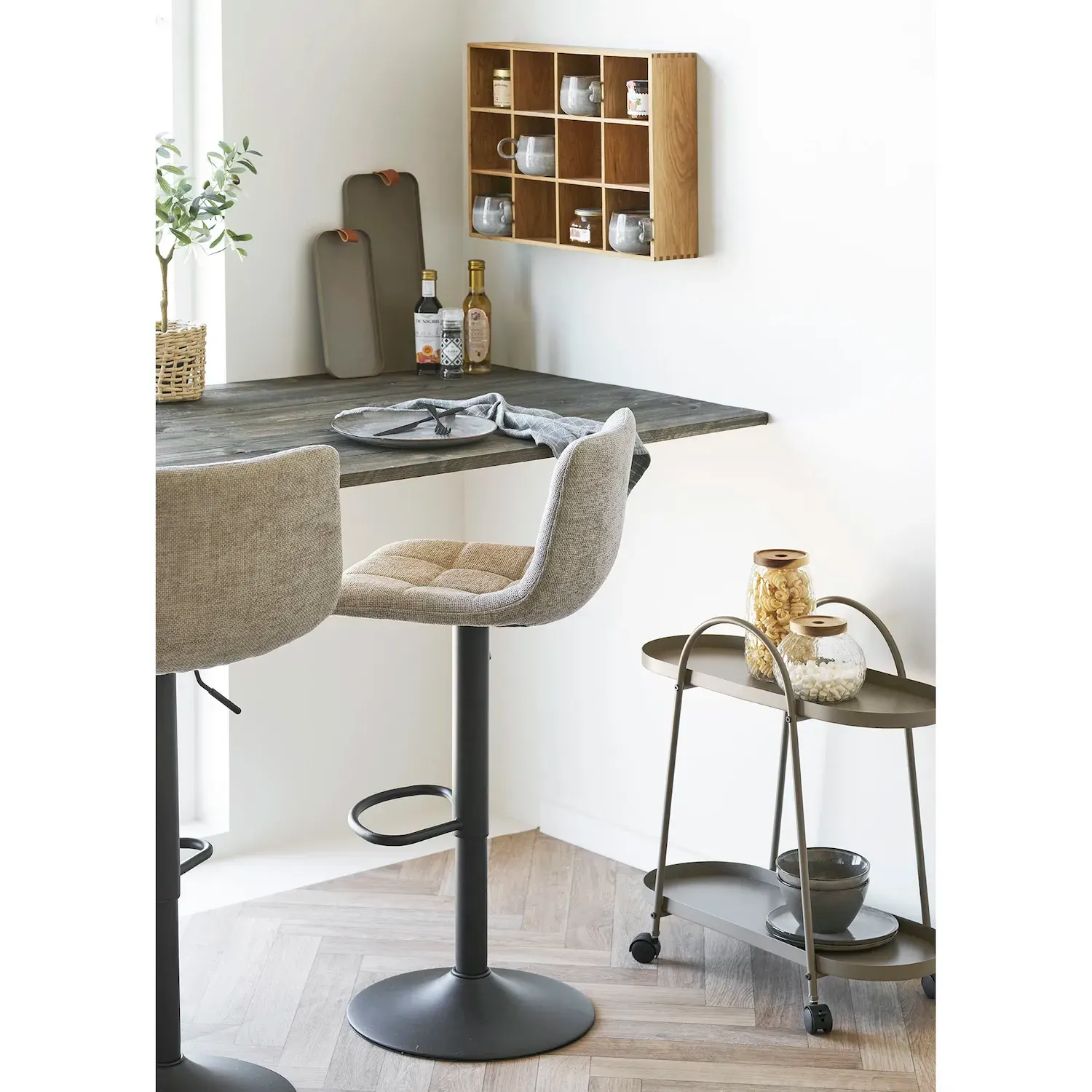 Hoker z regulacją wysokości MIDDELFART wysokość 61-81 szary czarny - 1001306