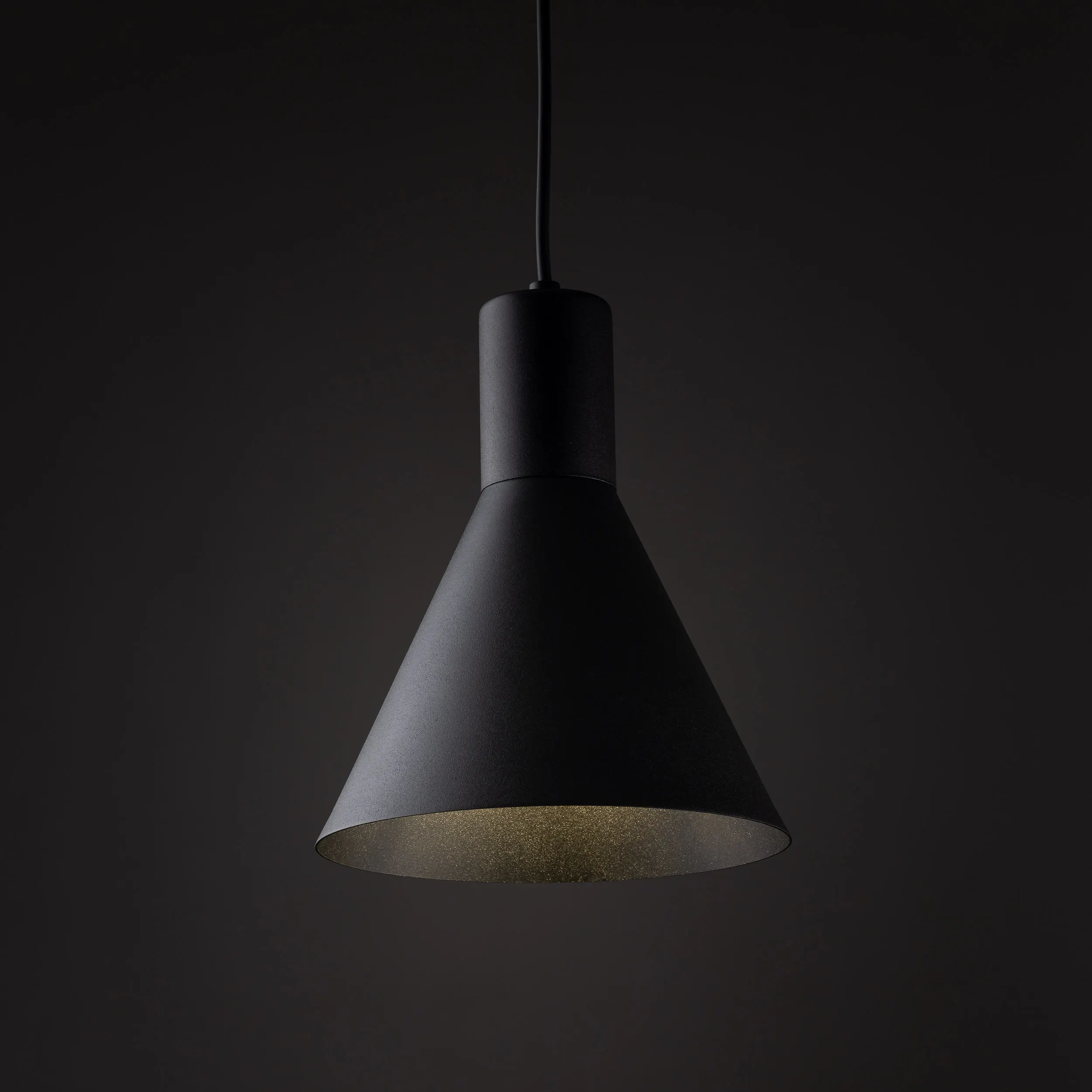 Lampa wisząca JUMP metalowa czarna okrągła 155x18cm - TK_1811