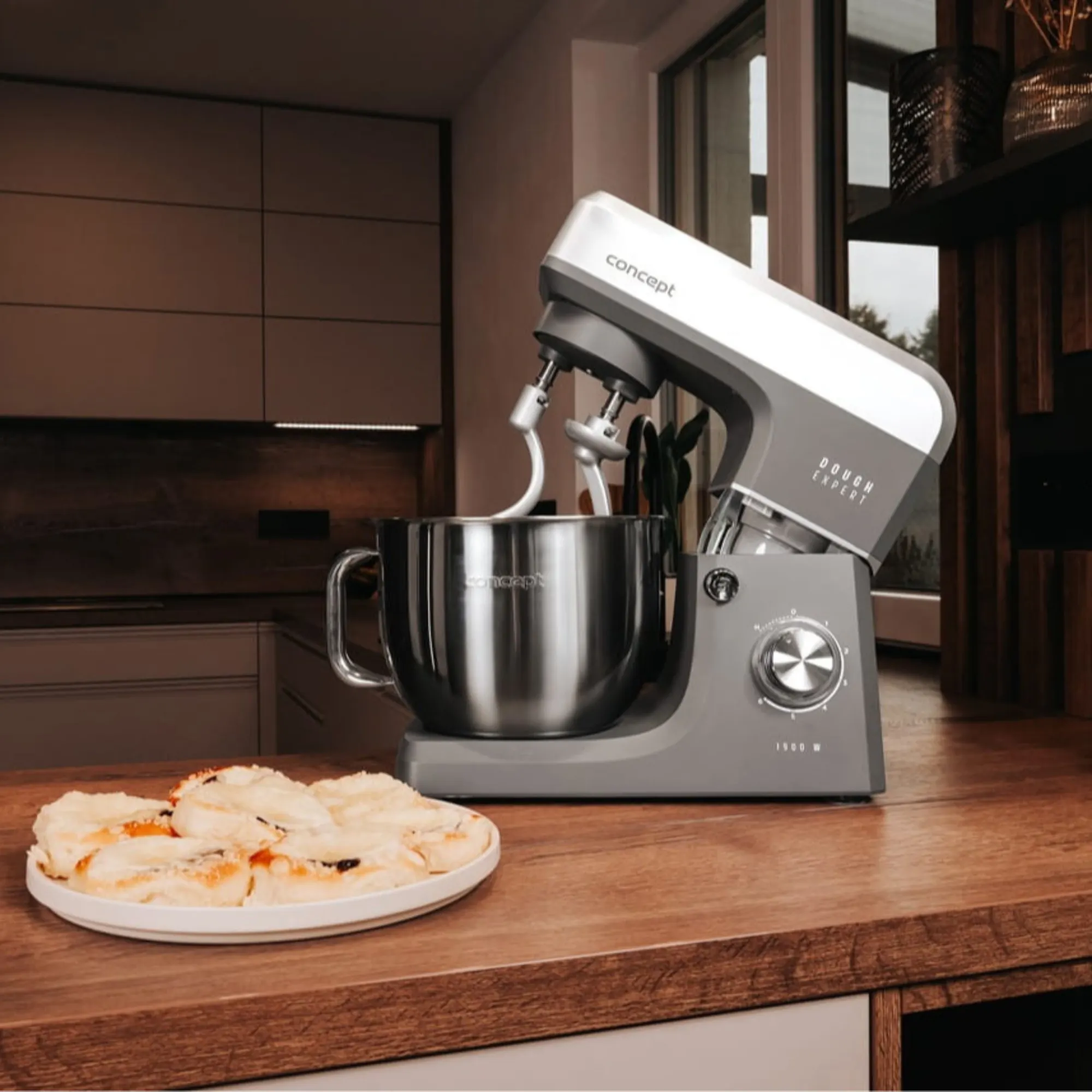 image mikser kuchenny, metalowy wygląd, miskowka ze stali, kuchenka stojąca, kolor szary