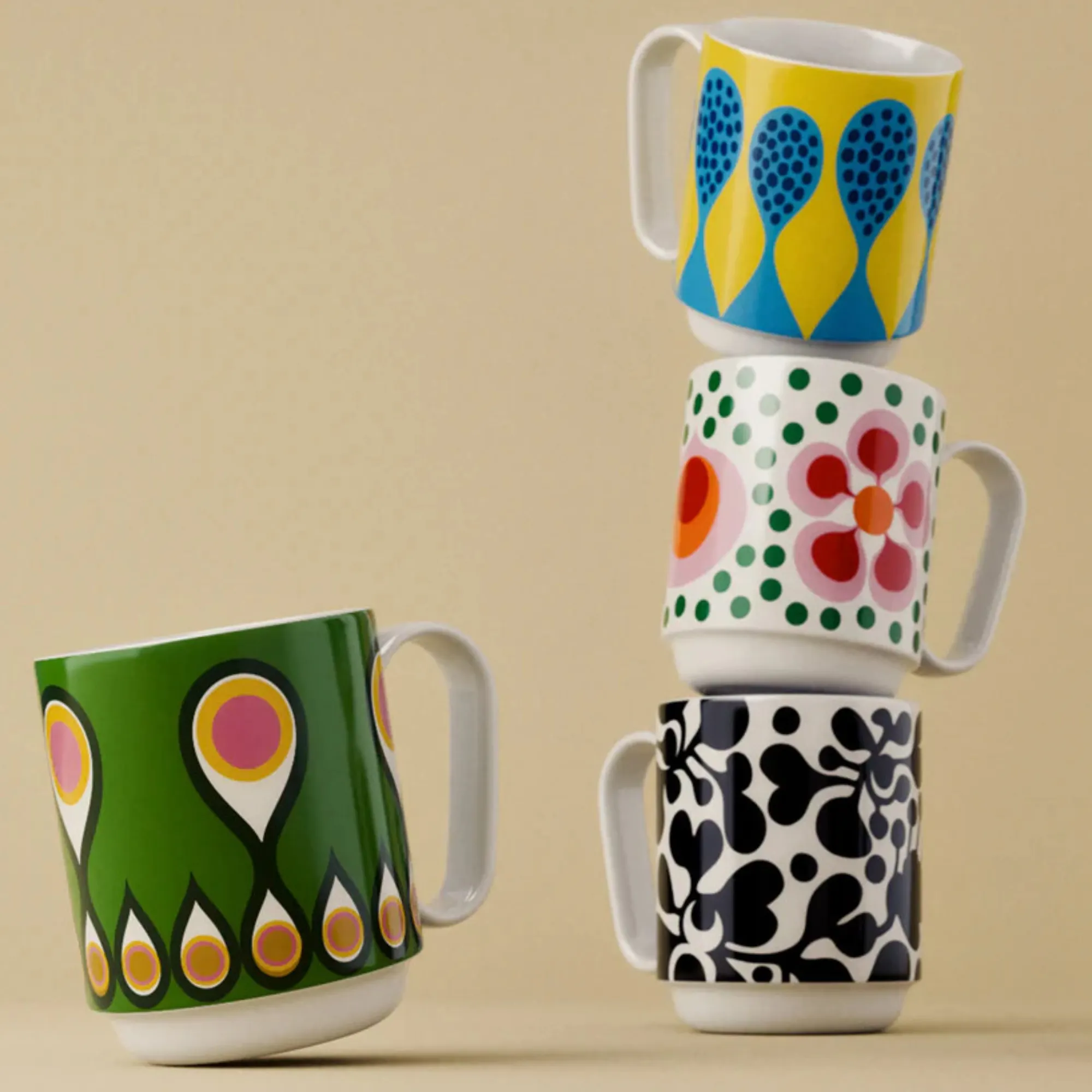 image ceramiczny kubek, filiżanka do herbaty, kubki do układania, kolorowy wzór, stosy kubków