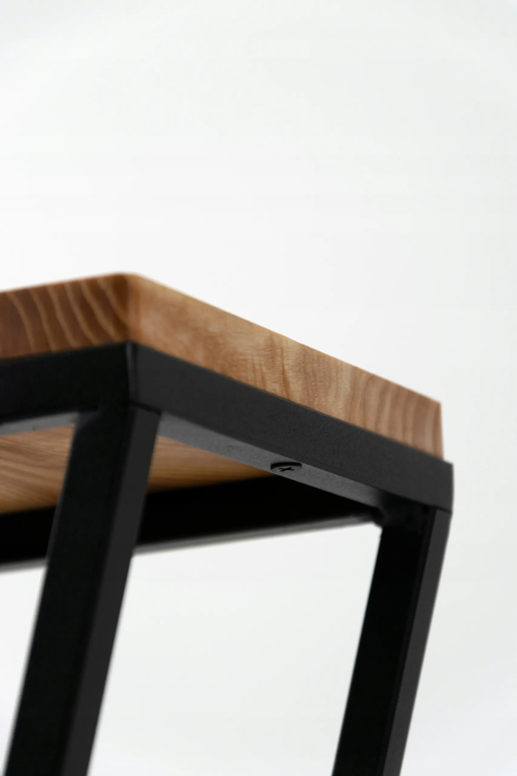 Kwietnik stojący VICHY S metal drewno olejowane czarny naturalny - LD_TZ000222