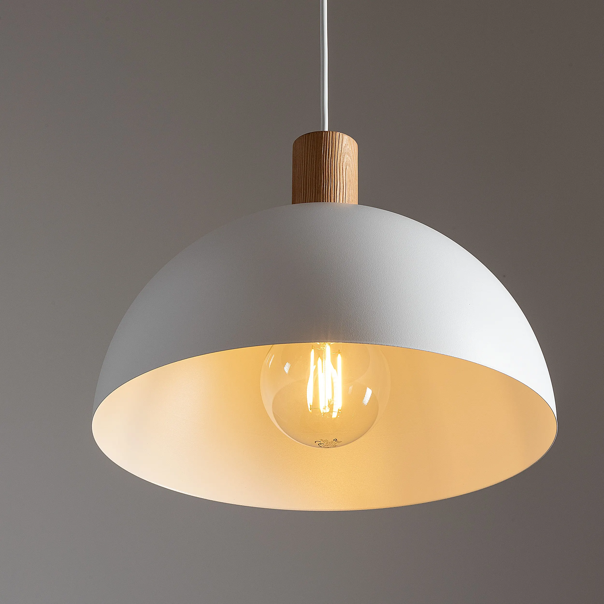 Lampa wisząca OSLO biała z drewnianym elementem okrągła 170x33cm - TK_4851