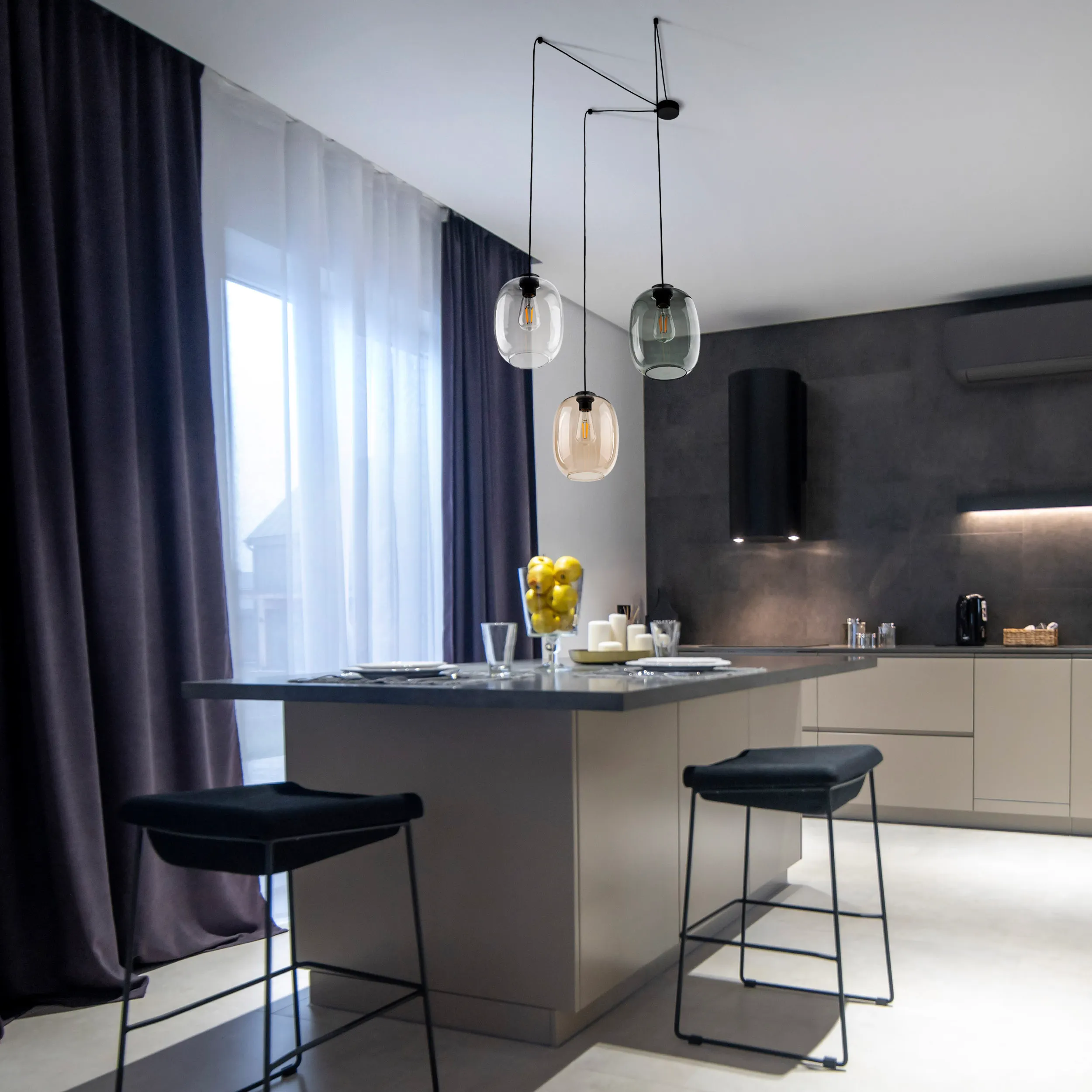 Lampa wisząca ELIO czarna z różnokolorowymi transparentnym dymionym brązowym szklanymi kloszami 150cm - TK_5972