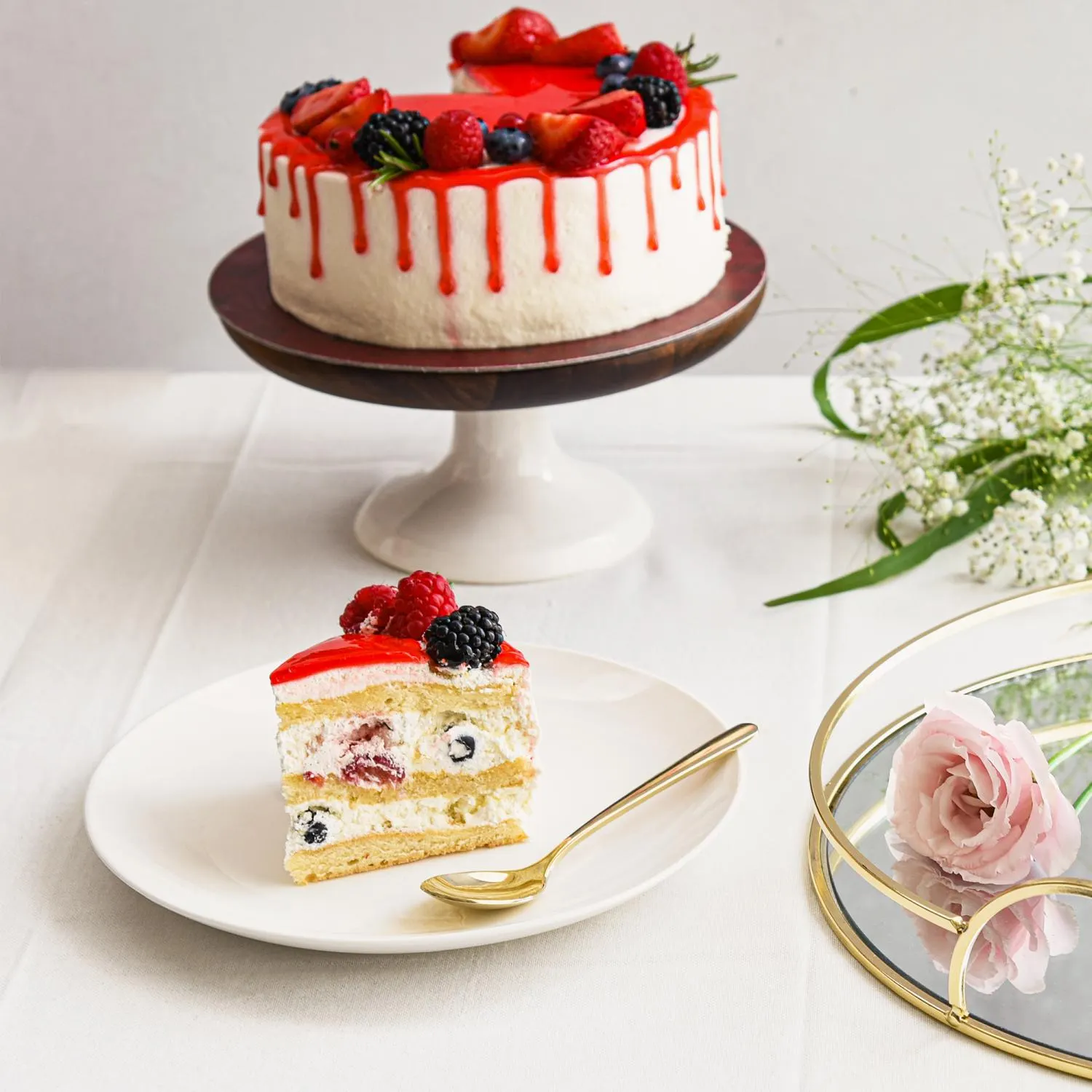 tort, torcik, owoce, delikatny krem, podstawowy deser