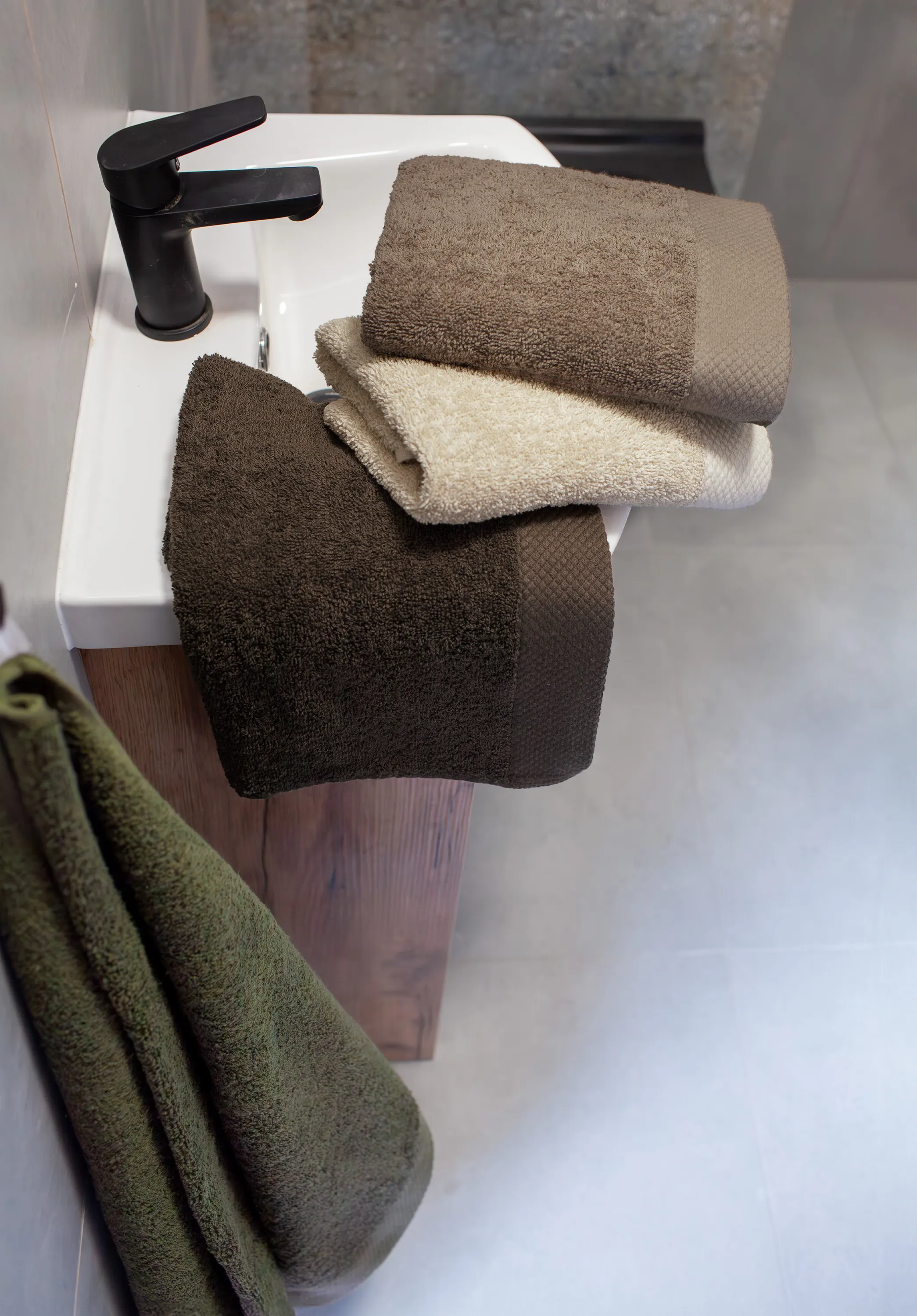 Ręcznik frotte BOHO 70x140 gramatura 500 beżowy - FARO_29452