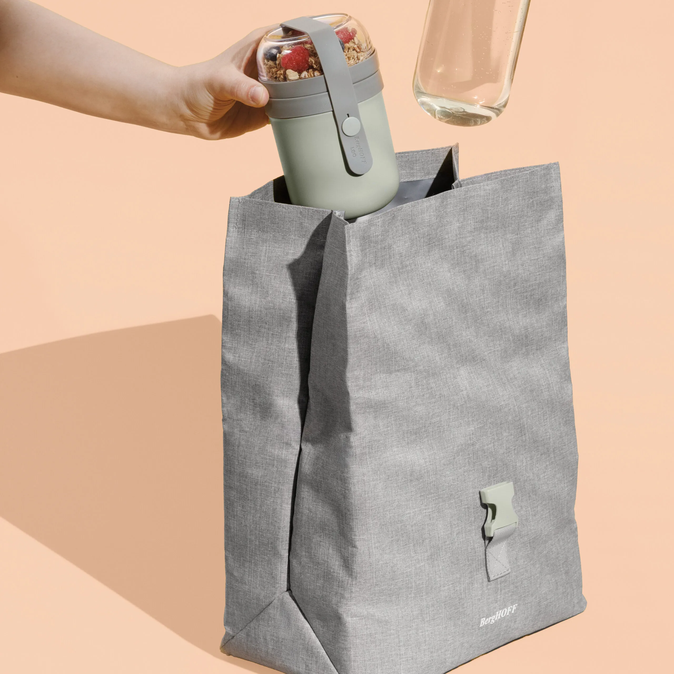 torba, szara, materiał: tekstylny, butelka, pojemnik na posiłki