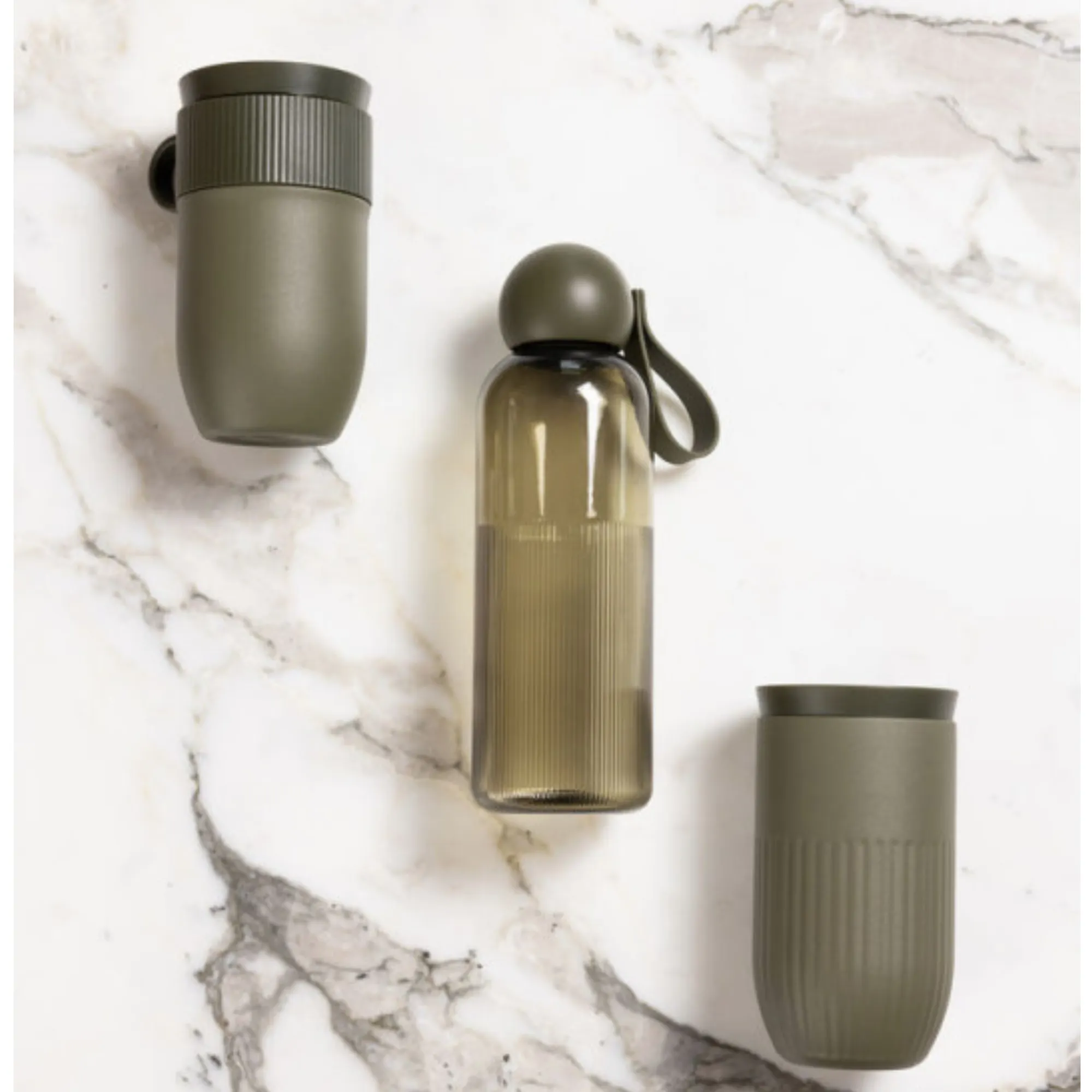 image butelka, bidon, sprytne naczynie, zielony kolor, kolba przenośna