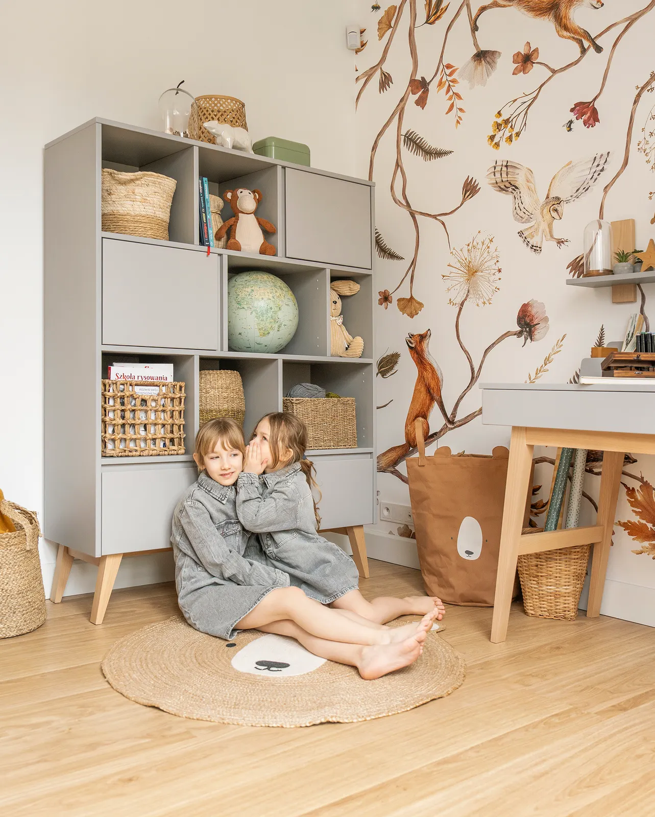 Regał niski z szufladami SWING 120x160 szary - PIN_034-071-197