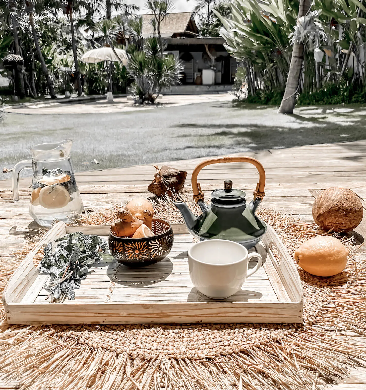 TACA Z POKROWCEM NA JEDZENIE M BIAŁA - MMHA66WM