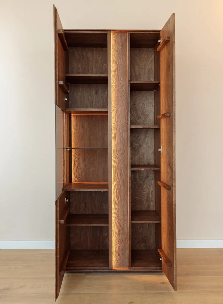 Witryna dębowa COLLODI oświetleniem - tabacco - ZICOL02T