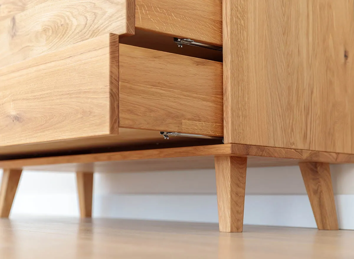 Szafa 2-drzwiowa z 2 szufladami lity dąb olejowany 180x110x60 cm Simona - PRHSIM06