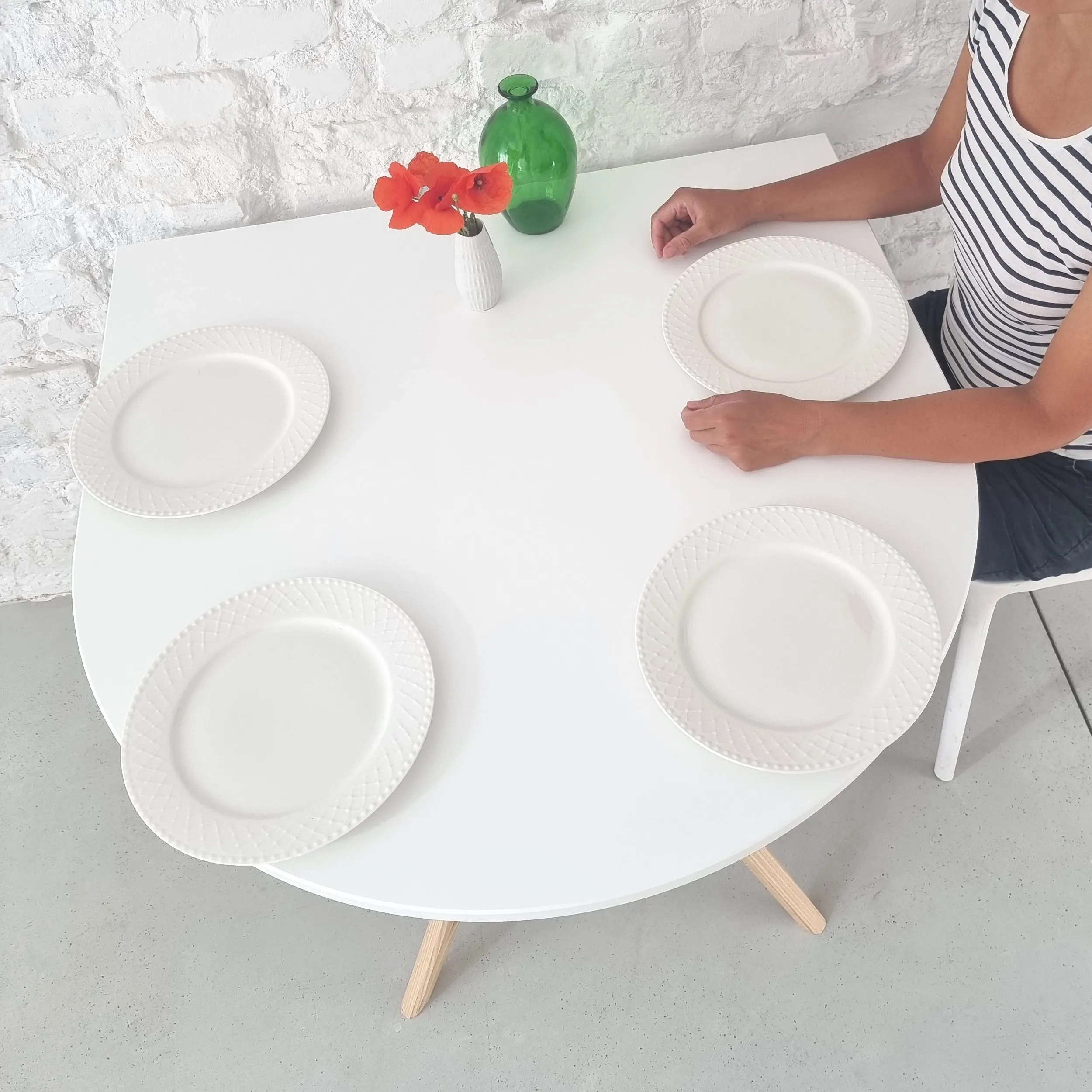 Stół półowalny JUBI Racetrack 80x80cm kremowy - RGBHR2_80