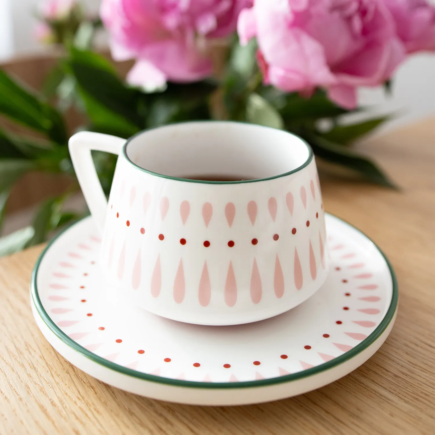 image kubek, czaszka, porcelana, wzór, kolor różowy