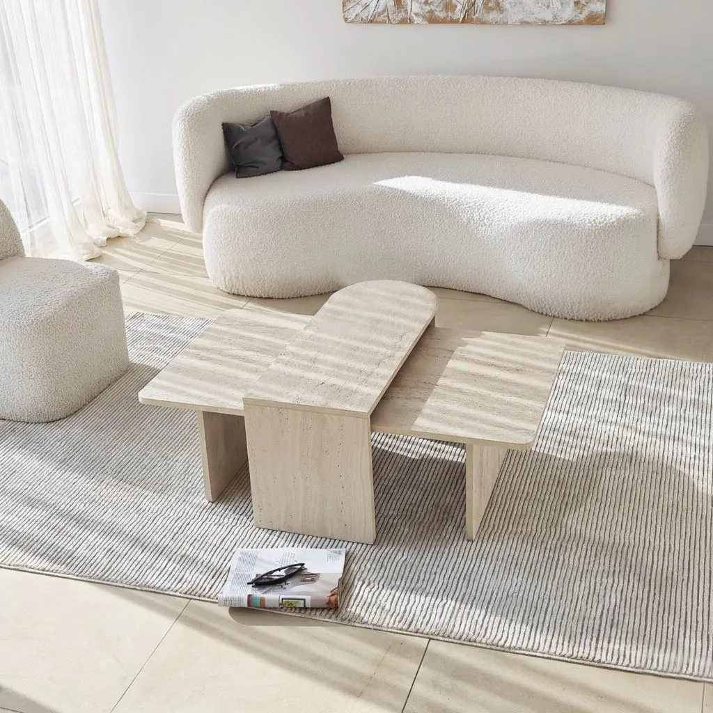 image sofa, kanapa, tkanina boucle, beżowy, stolik kawowy, drewniany