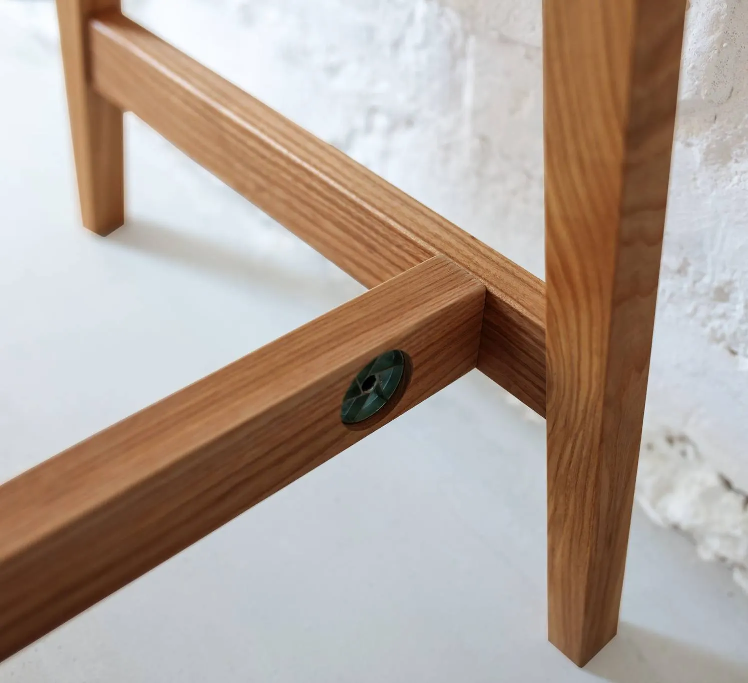 Biurko z szufladami i panelem LUKA 110x50 żółte/nogi kolor dąb - NRGB_WDLUK35_OAK.D