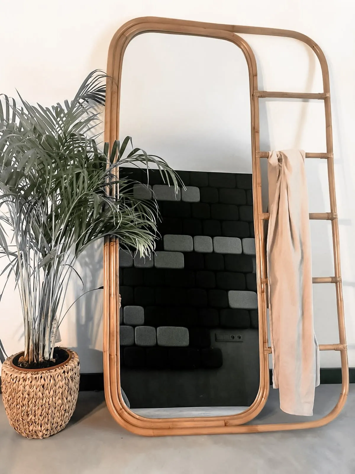 ROJA DUŻE RATTANOWE LUSTRO - MMRM006