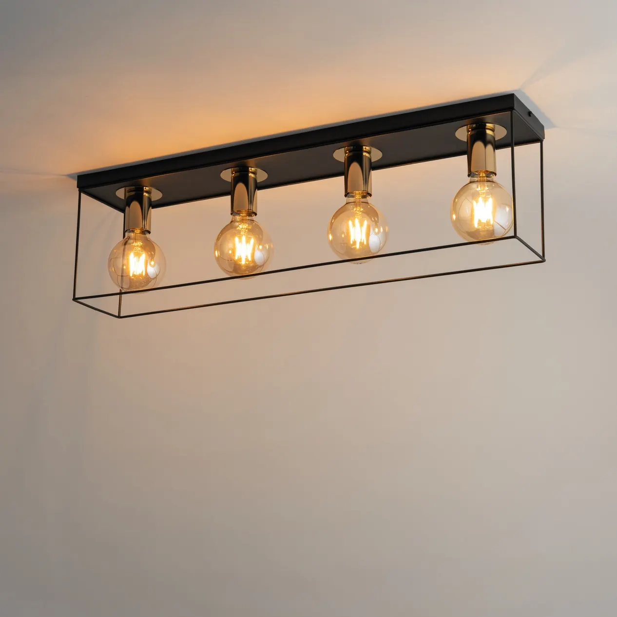 Lampa sufitowa VOX 4 czarno-złota - SI_40705