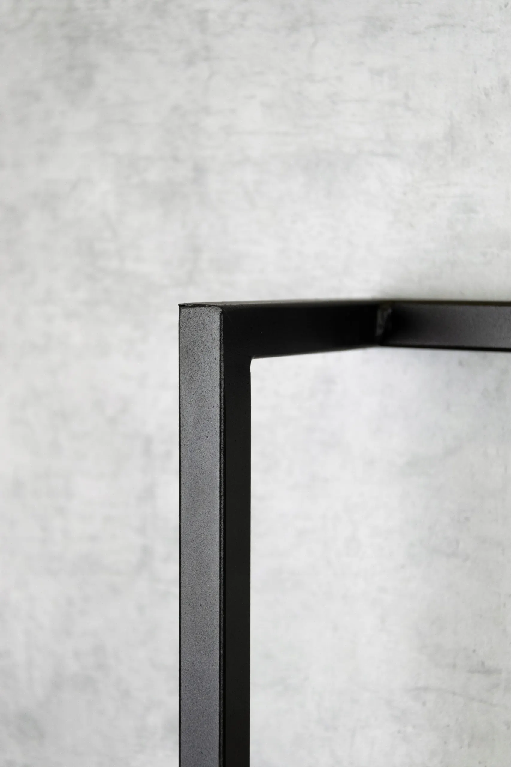 Kwietnik wiszący mwtal drewno NESLE S czarny naturalny - LD_TZ000082