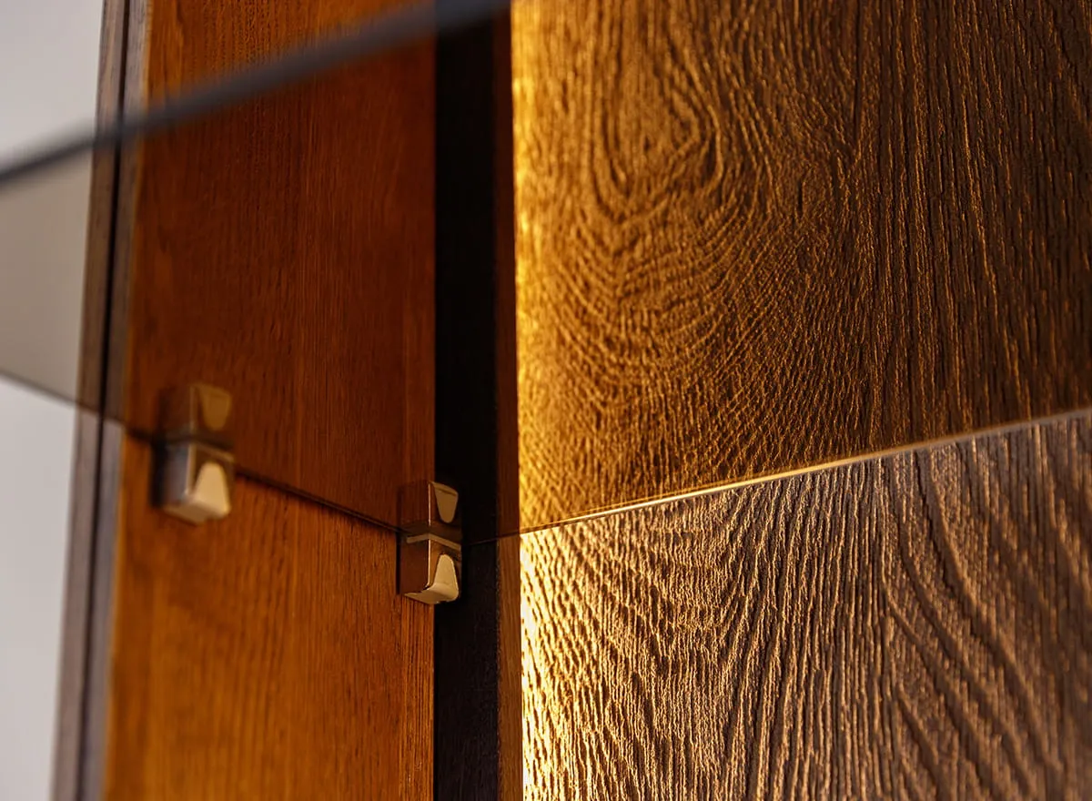 Witryna z regałem dębowa COLLODI z oświetleniem - tabacco - ZICOL03T