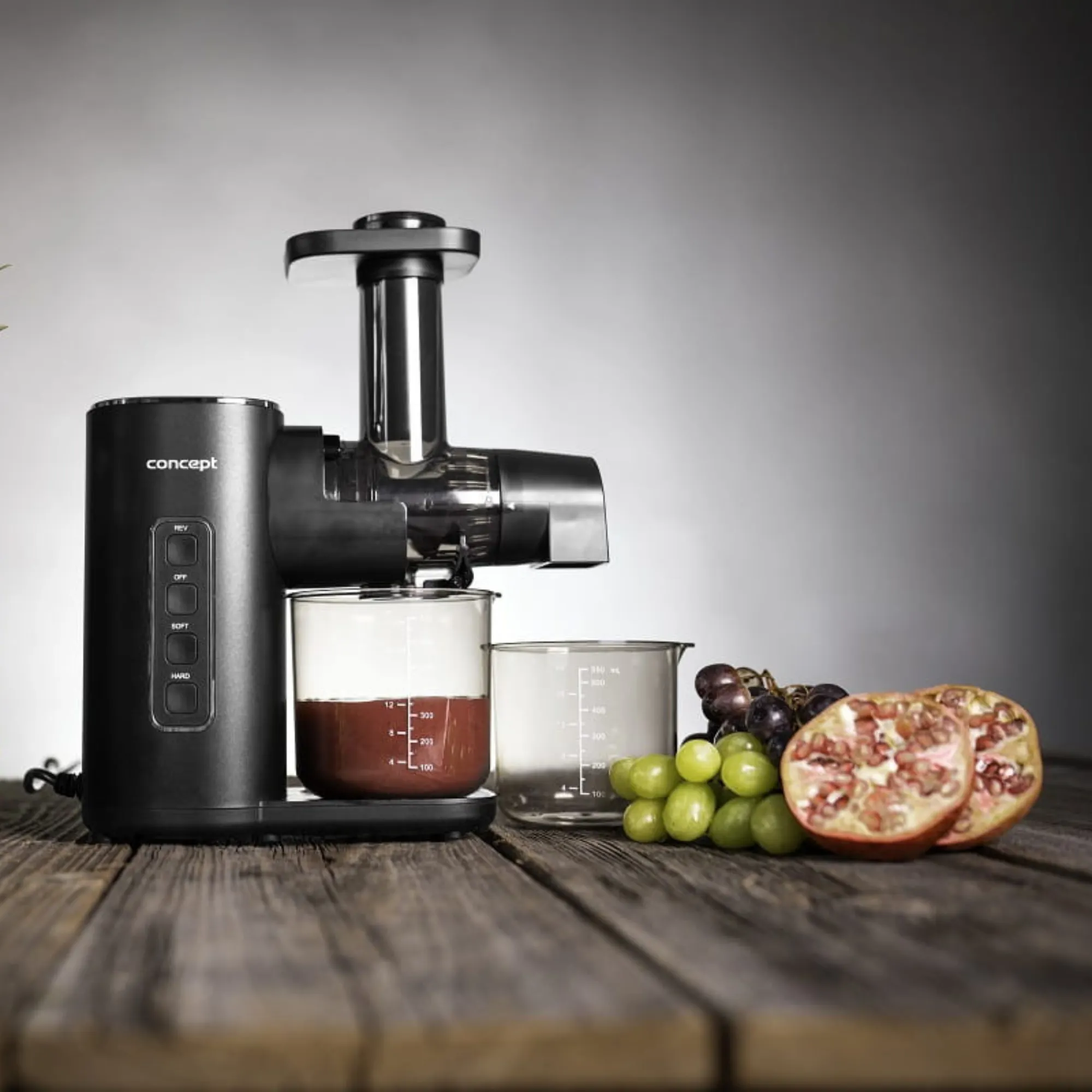 Wyciskarka wolnoobrotowa POZIOMA EASY CLEAN 150 W CONCEPT — zdjęcie 9