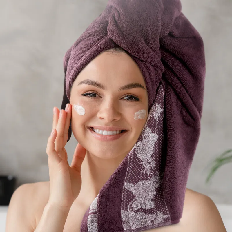 RĘCZNIK ISABEL (03) 70 X 140 CM CIEMNOFIOLETOWY - EU_410705