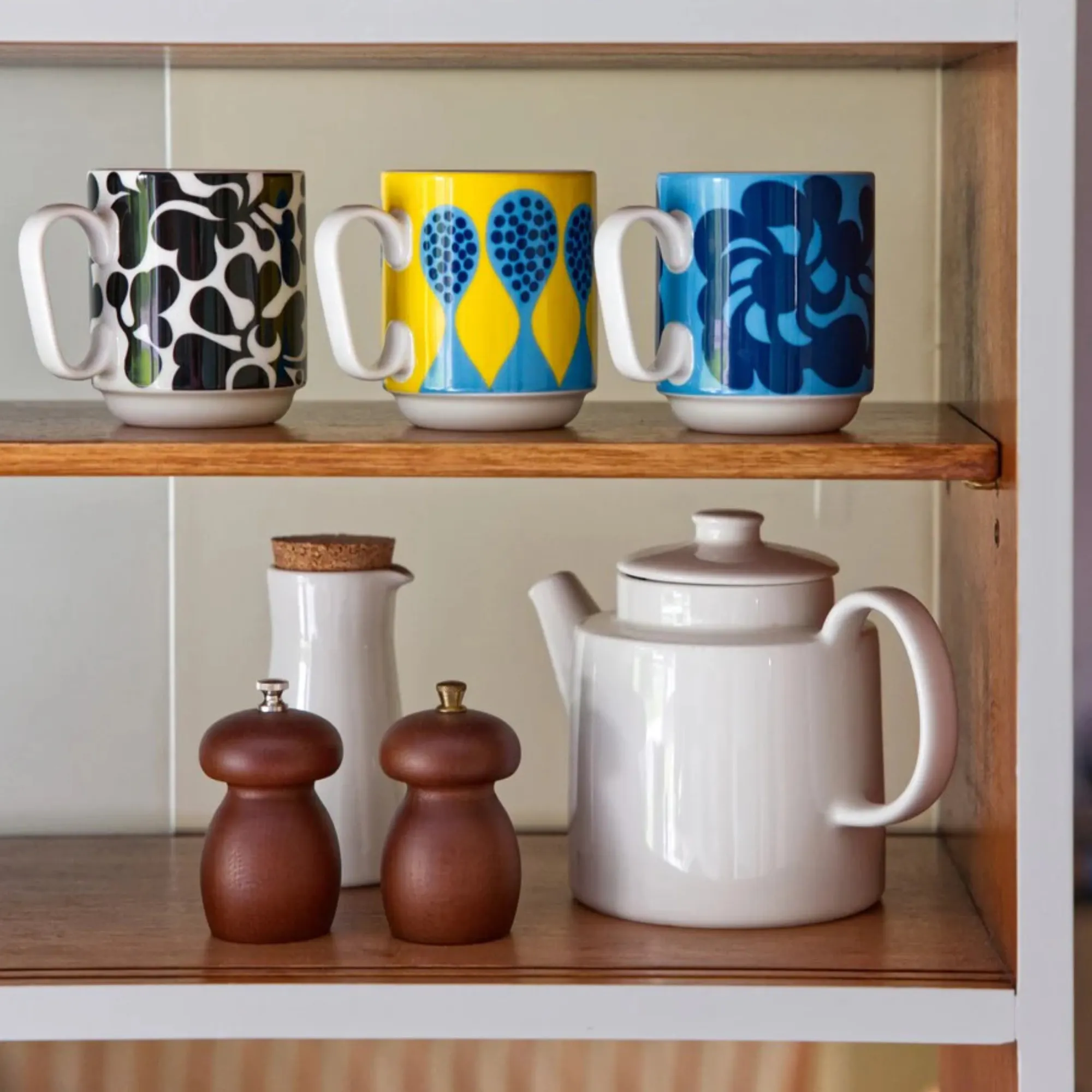 kubek, serwetniki, teiera, zestaw porcelany, korek