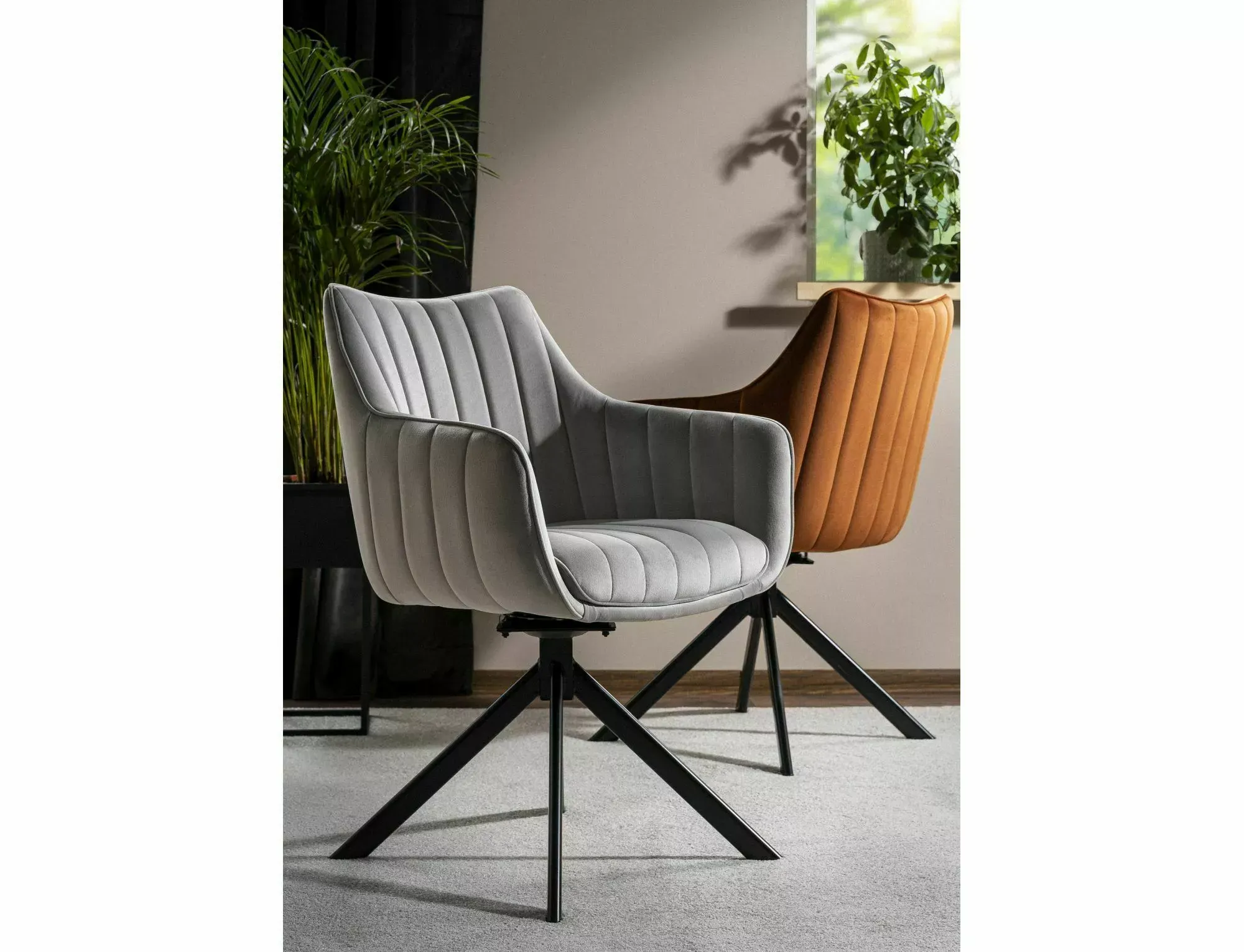 Krzesło obrotowe 180° AZALIA VELVET Bluvel 03 jasny szary czarny stelaż - AZALIAVCJSZ