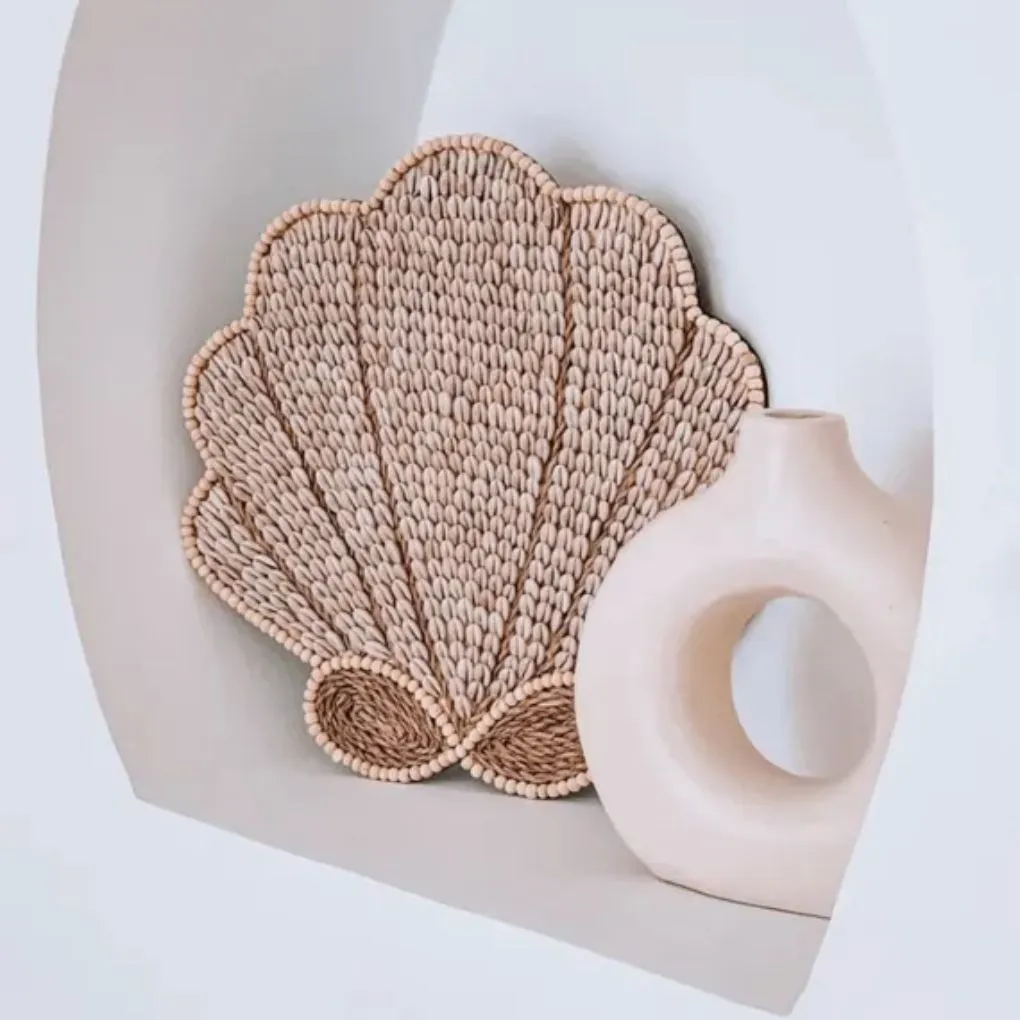 morska rękawica, koszyk z koralików, pleciony, shell motif, dekor