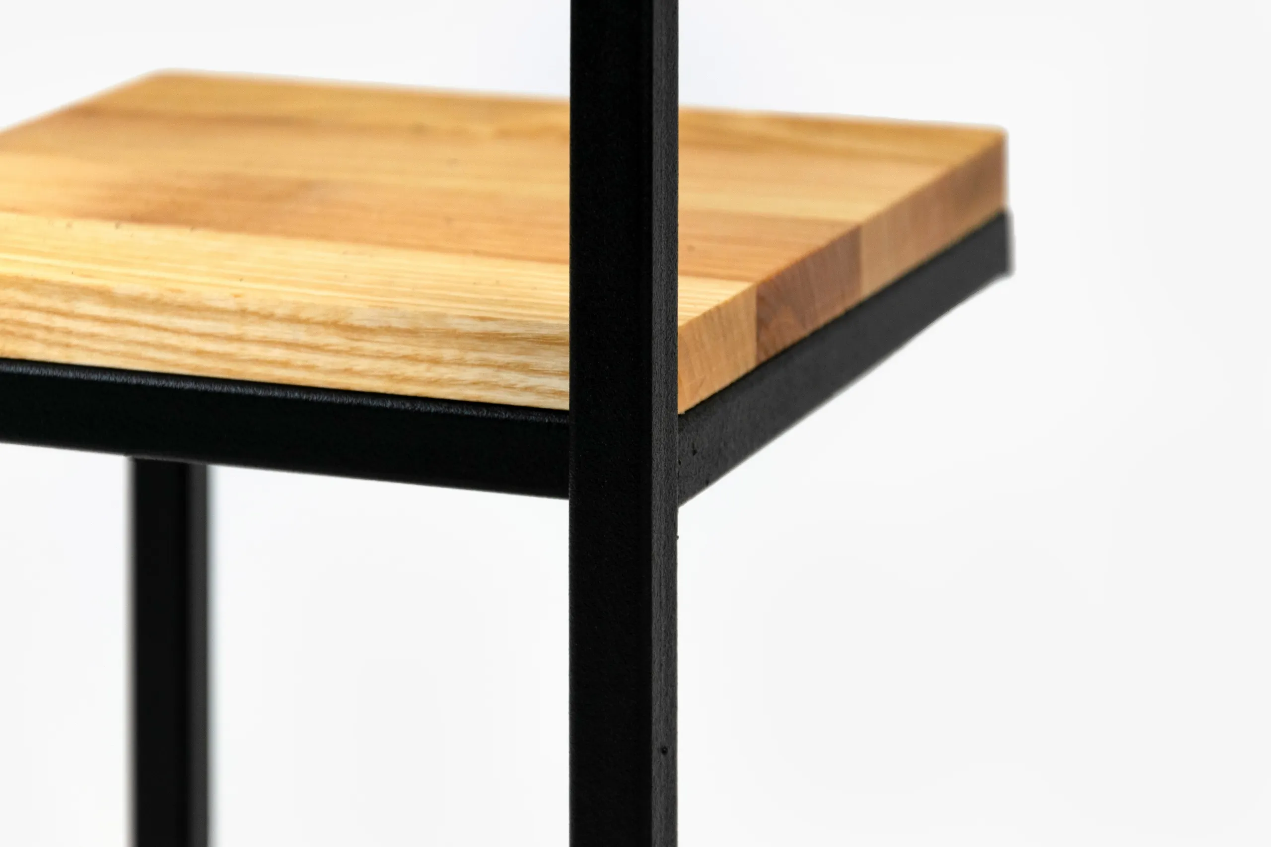 Kwietnik stojący 4-poziomowy LE MANS M metal drewno czarny naturalny - LD_TZ000047