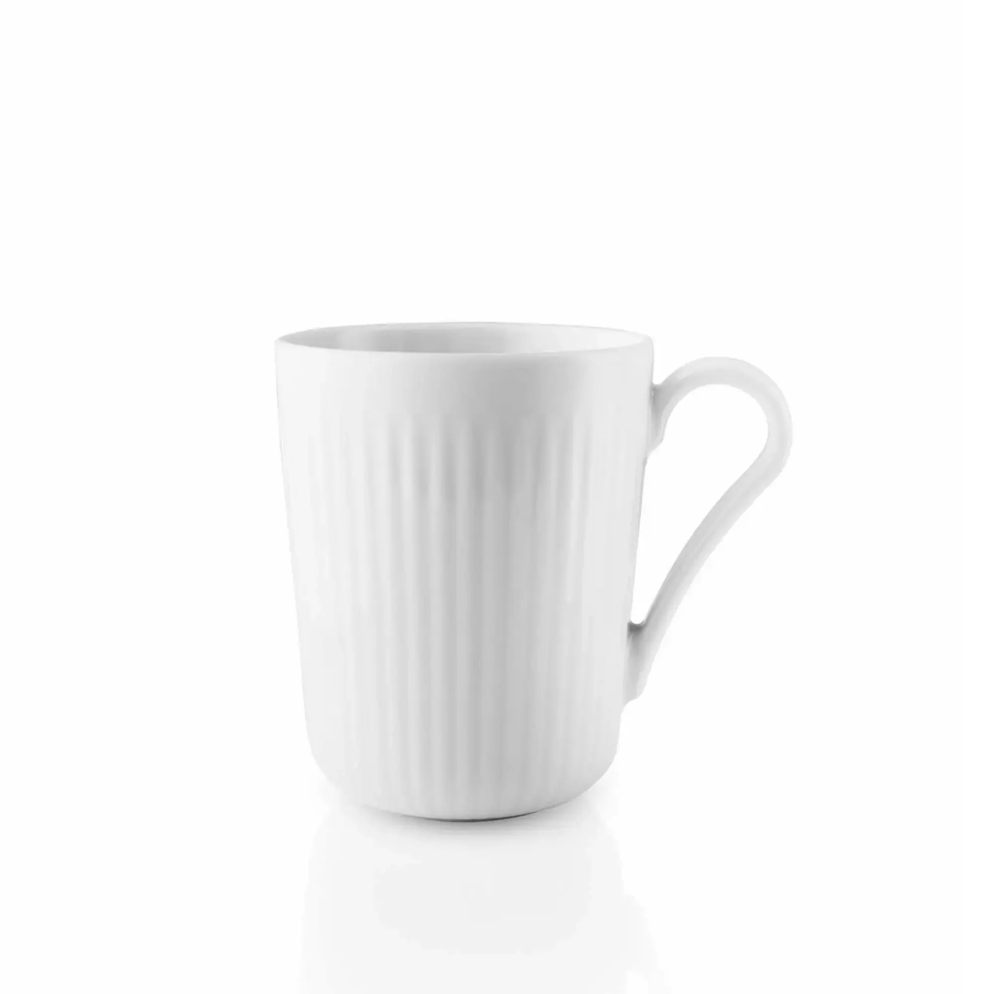 mug, biały, ceramiczny, żłobiony, uchwyt