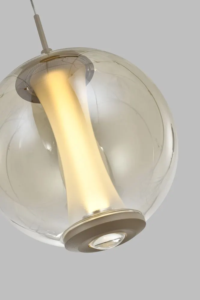 lampa wisząca, żarówka LED, kula szkło, źródło światła, design nowoczesny