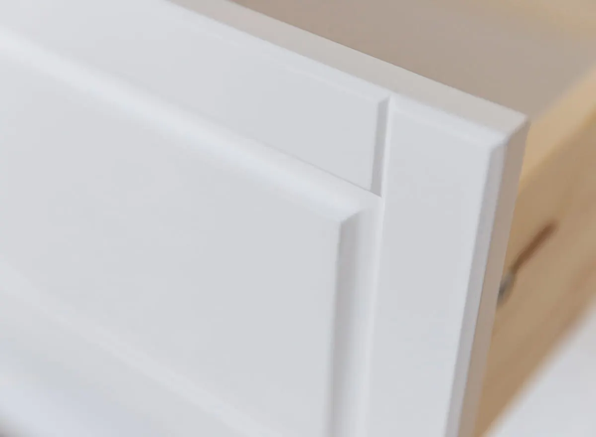 Witryna wąska MARONE ELITE 1-drzwiowa z 2 szufladami - biały, złocisty - PLMEL01