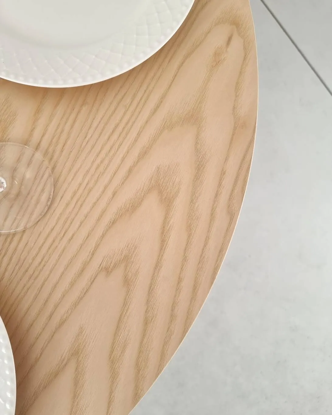 Okrągły stół jadalniany JUBI 90cm jesion - NRAGABATJ_ASH