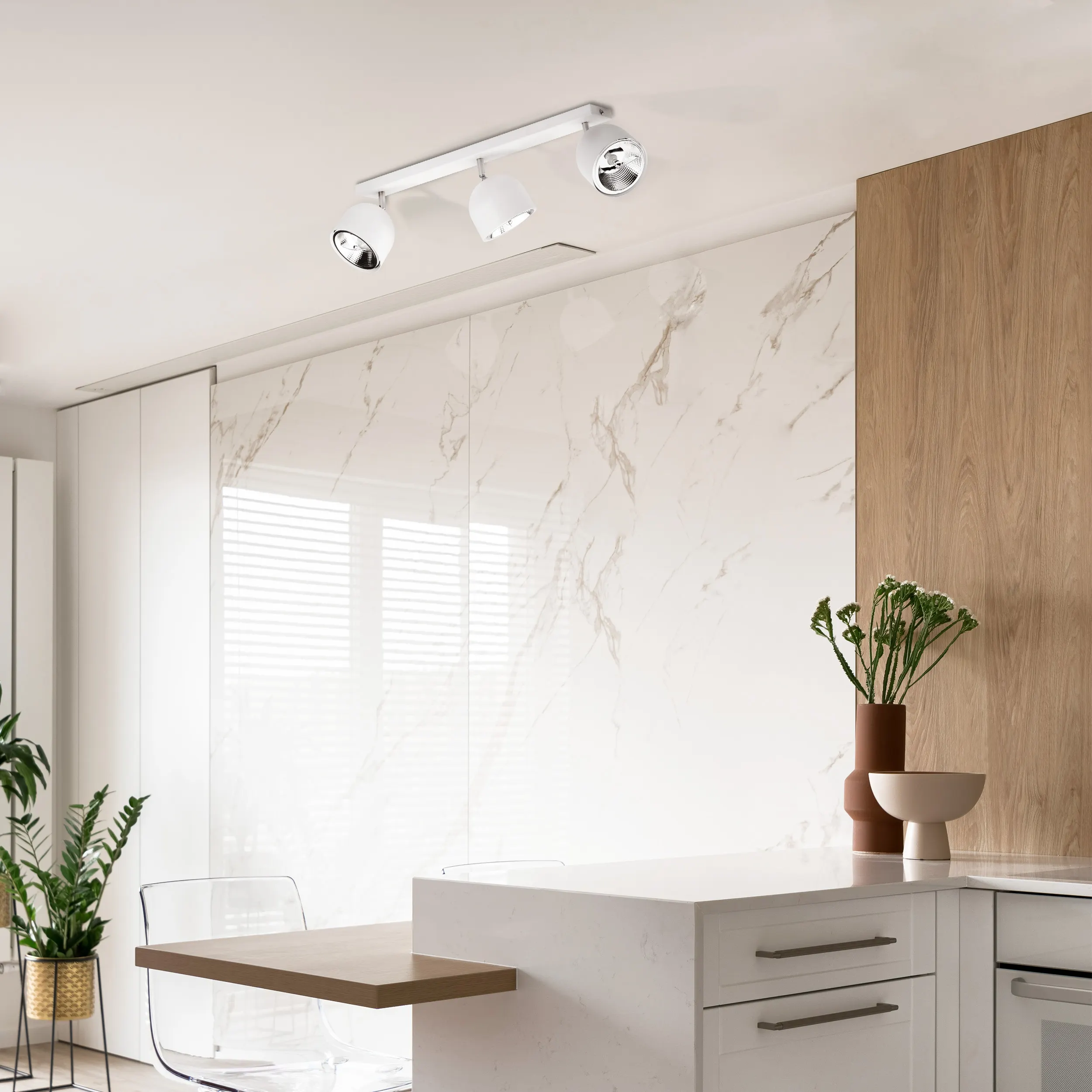 Lampa sufitowa ALTEA biała z chromowanymi elementami na metalowej listwie + komplet żarówek 72x22x17cm - TK_6515