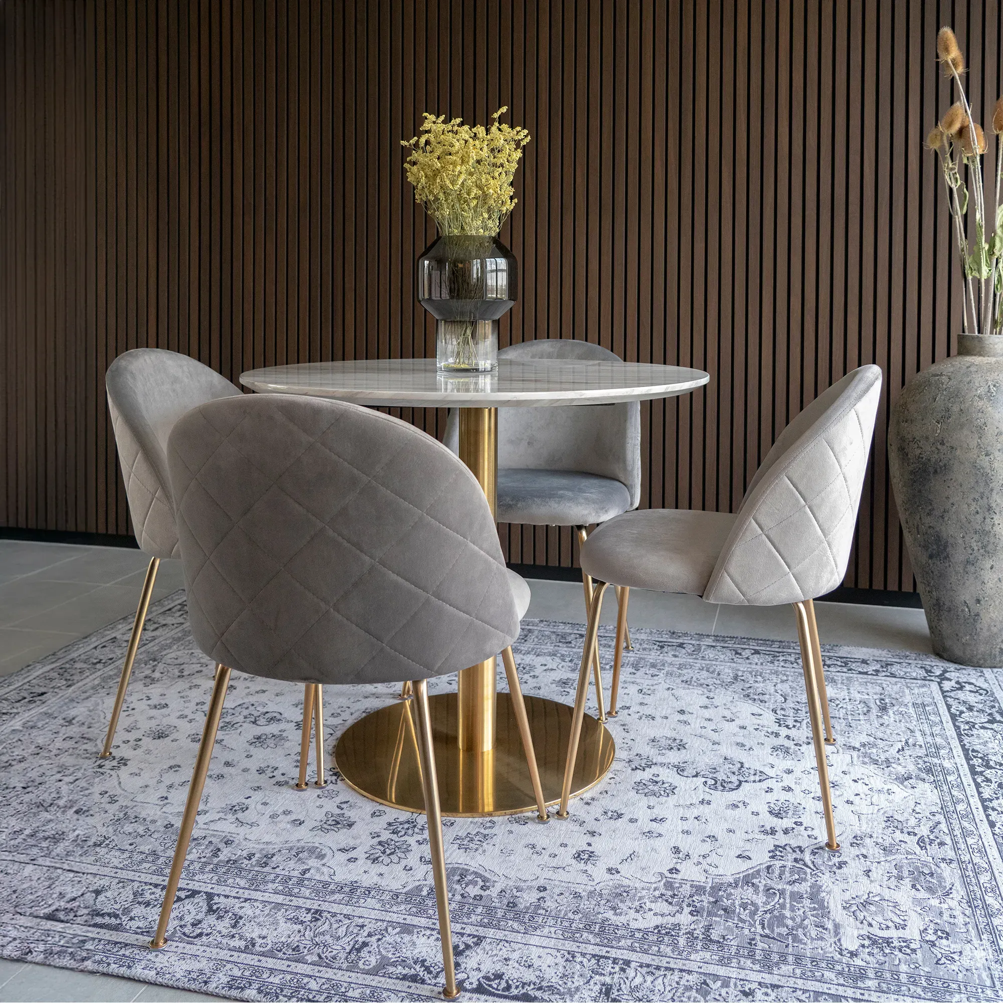 Zestaw do jadalni BOLZANO (stół FI 90 cm + 4 krzesła) biały, złoty - tapicerka aksamit: szary - 7771030-S