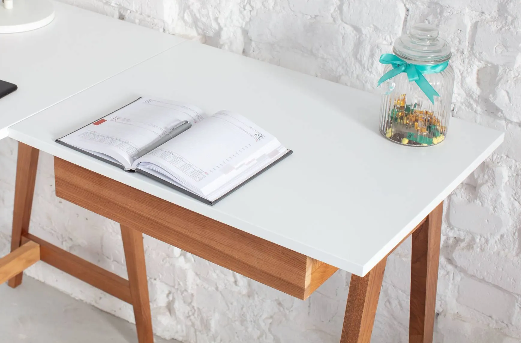 Biurko narożne z szufladą LUKA lewostronne 115x85 miętowy blat/nogi kolor dąb - NRGB_CDLUK111_OAK_L