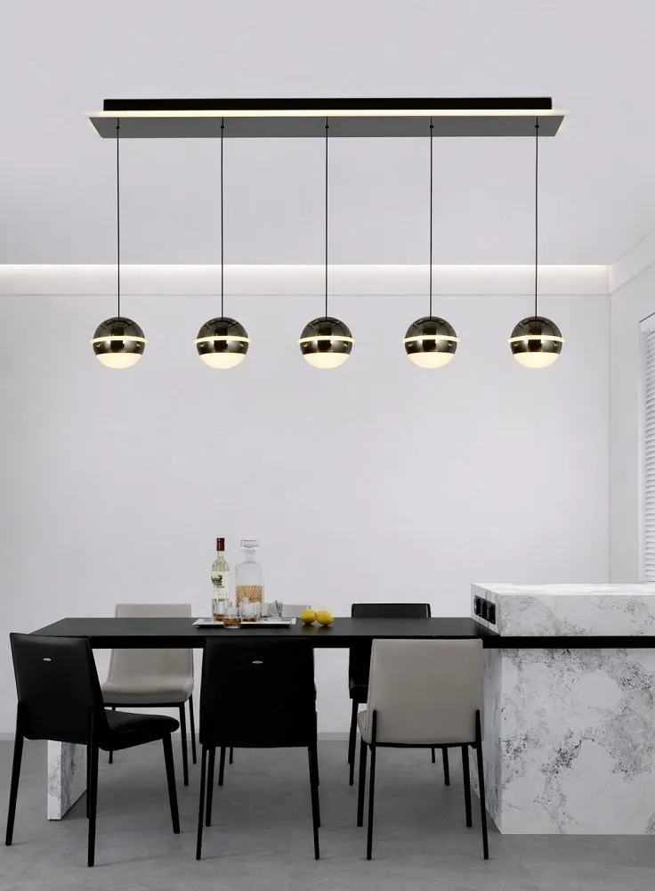 image lampa wisząca, kule ścienne, oświetlenie, stół jadalny, lampy nad stołem