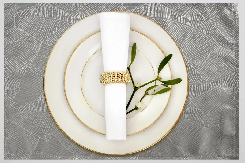 Podkładka na stół ISLA 30 X 40 CM SREBRNY Podkładka na stół ISLA 30 X 40 CM SREBRNY