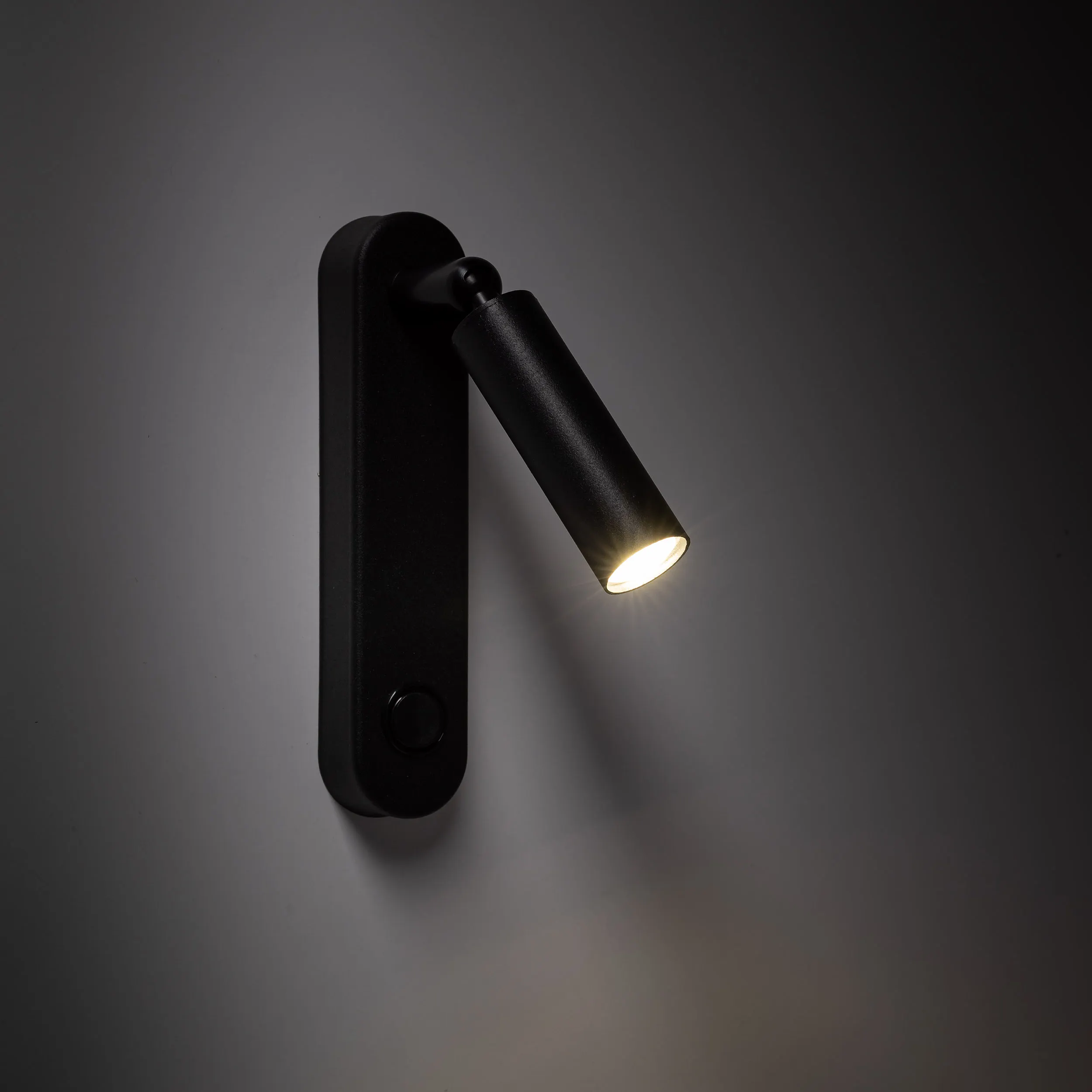 Kinkiet ENZO czarny regulowany z włącznikiem 22x14x10cm - TK_6621