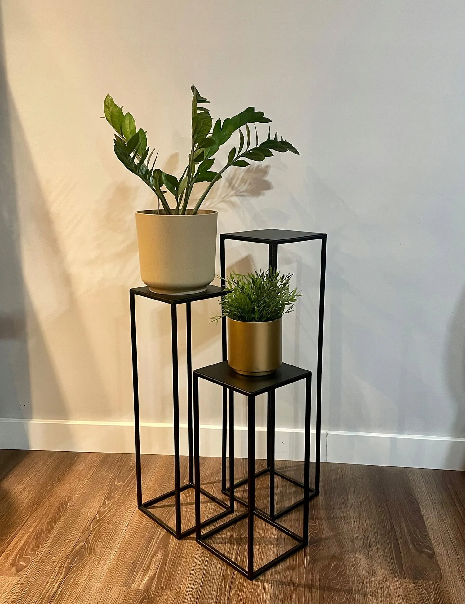 Kwietnik stojący metalowy EVRON S czarny - LD_TZ000087