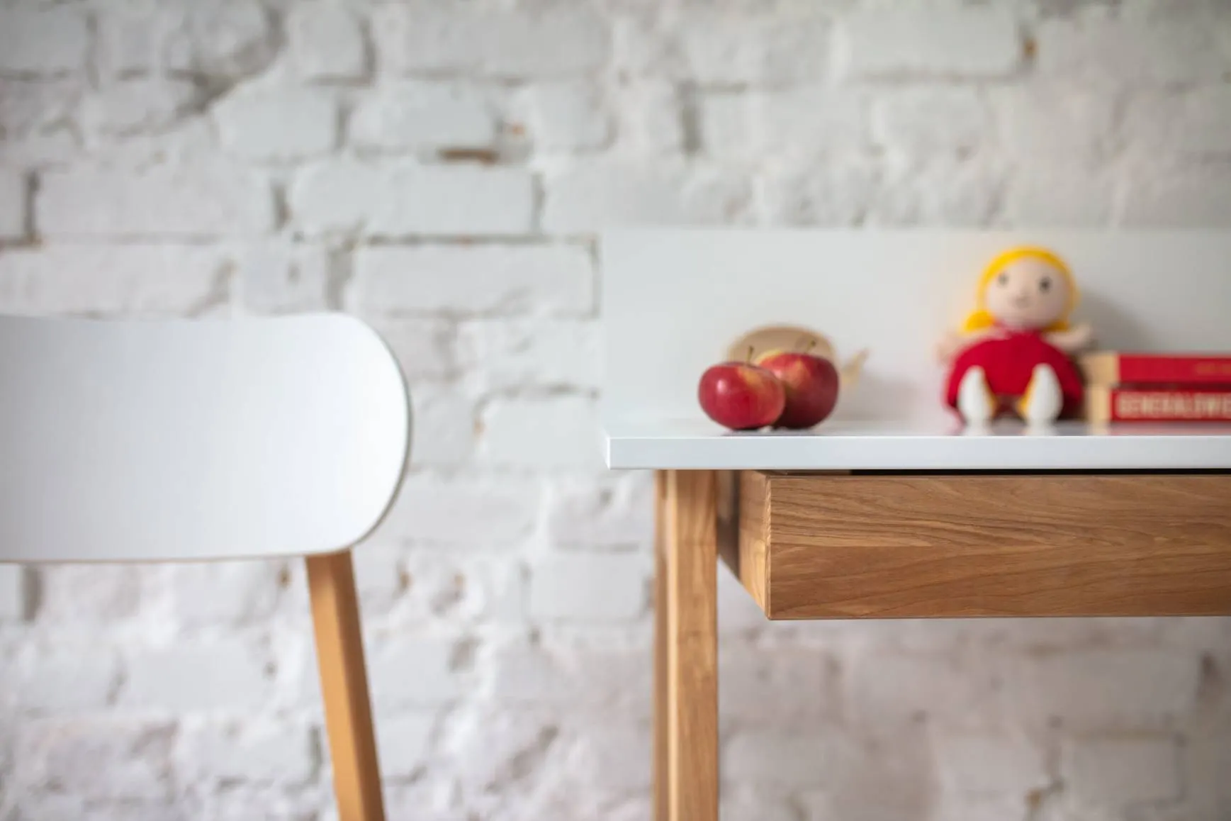 Biurko z szufladą i panelem LUKA 65x50 miętowe/jesionowe nogi - NRGB_WDLUK111_DRAW