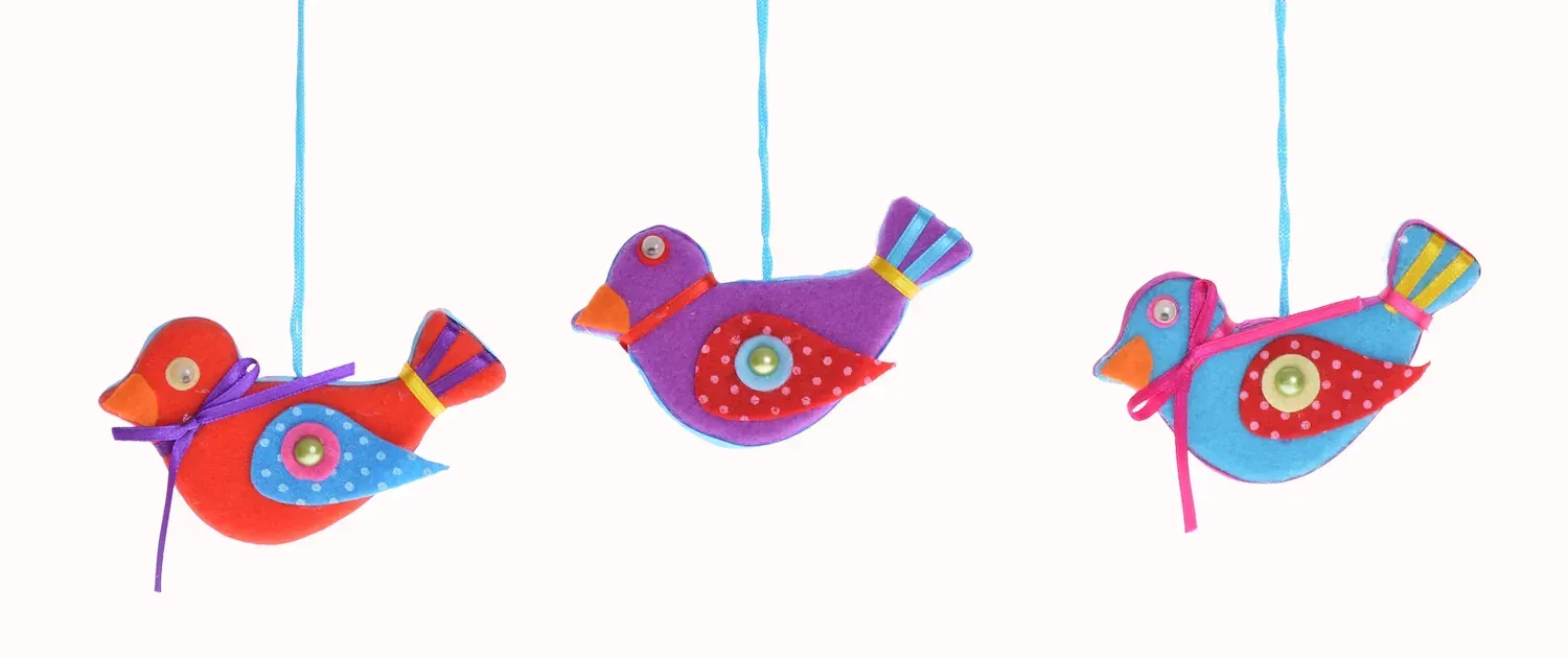 Zawieszki z filcu PTASZEK MIX zestaw 3 sztuk wielokolorowy Zawieszki z filcu PTASZEK MIX zestaw 3 sztuk wielokolorowy