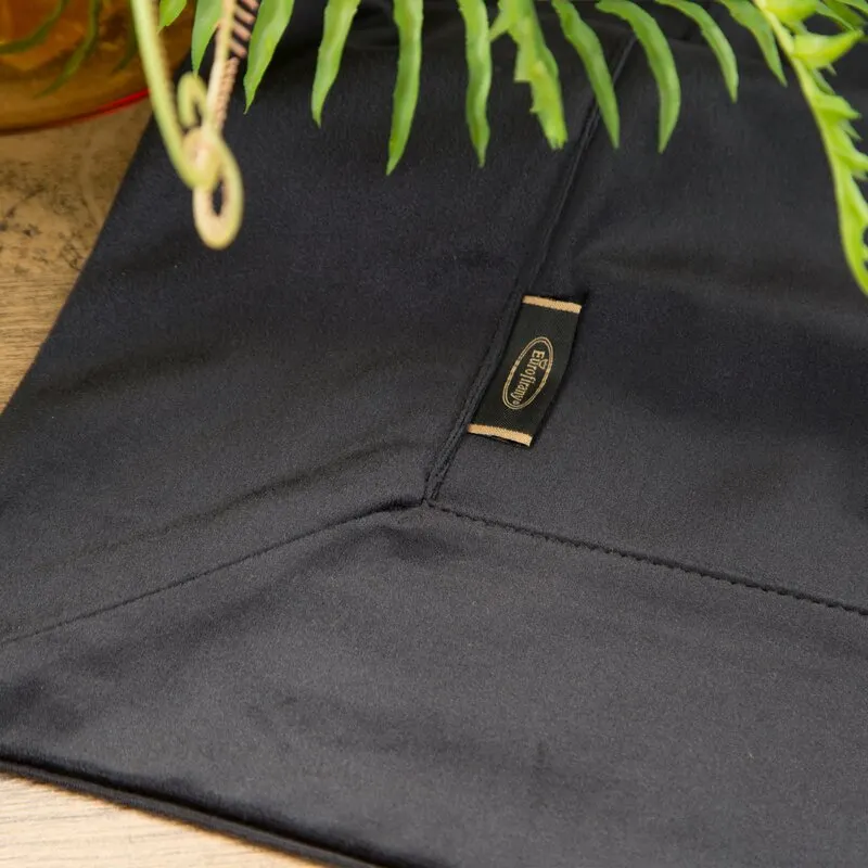 OBRUS VELVET 145 X 220 CM CZARNY - EU_421134