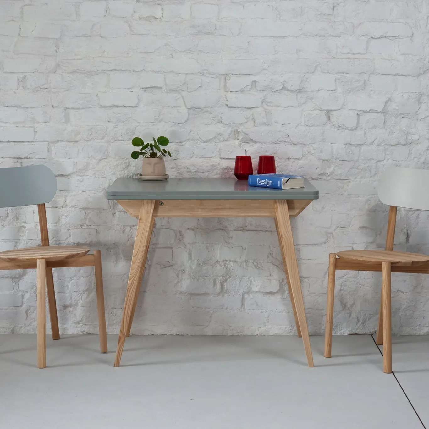 Stół rozkładany ENVELOPE 65x90-130cm ciemnoszary orzech - NRAGABATE_E6_WAL