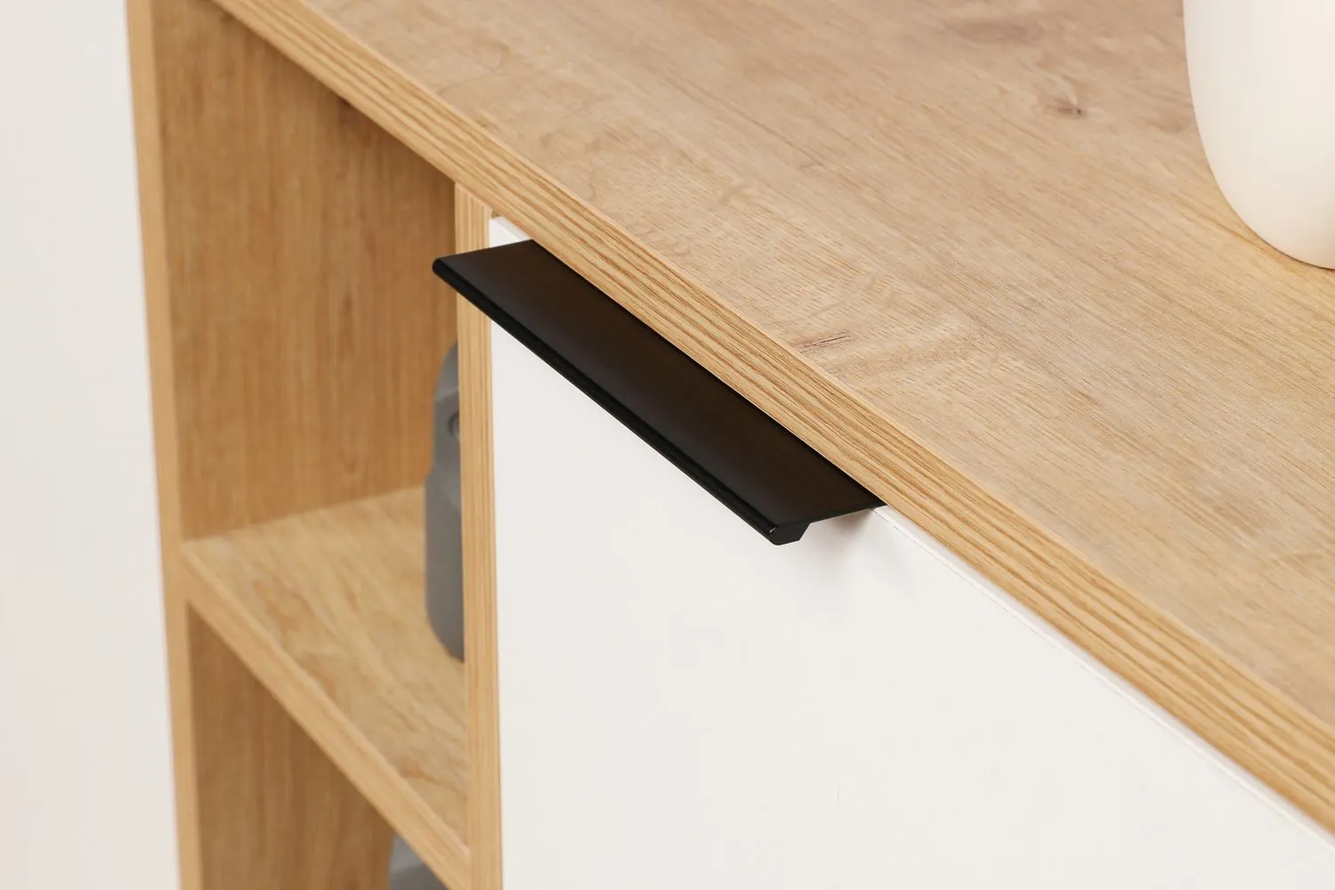 Komoda 3-drzwiowa z wnęką CLARA 142x36 cm dąb naturalny biały - ASI_855DTE4210