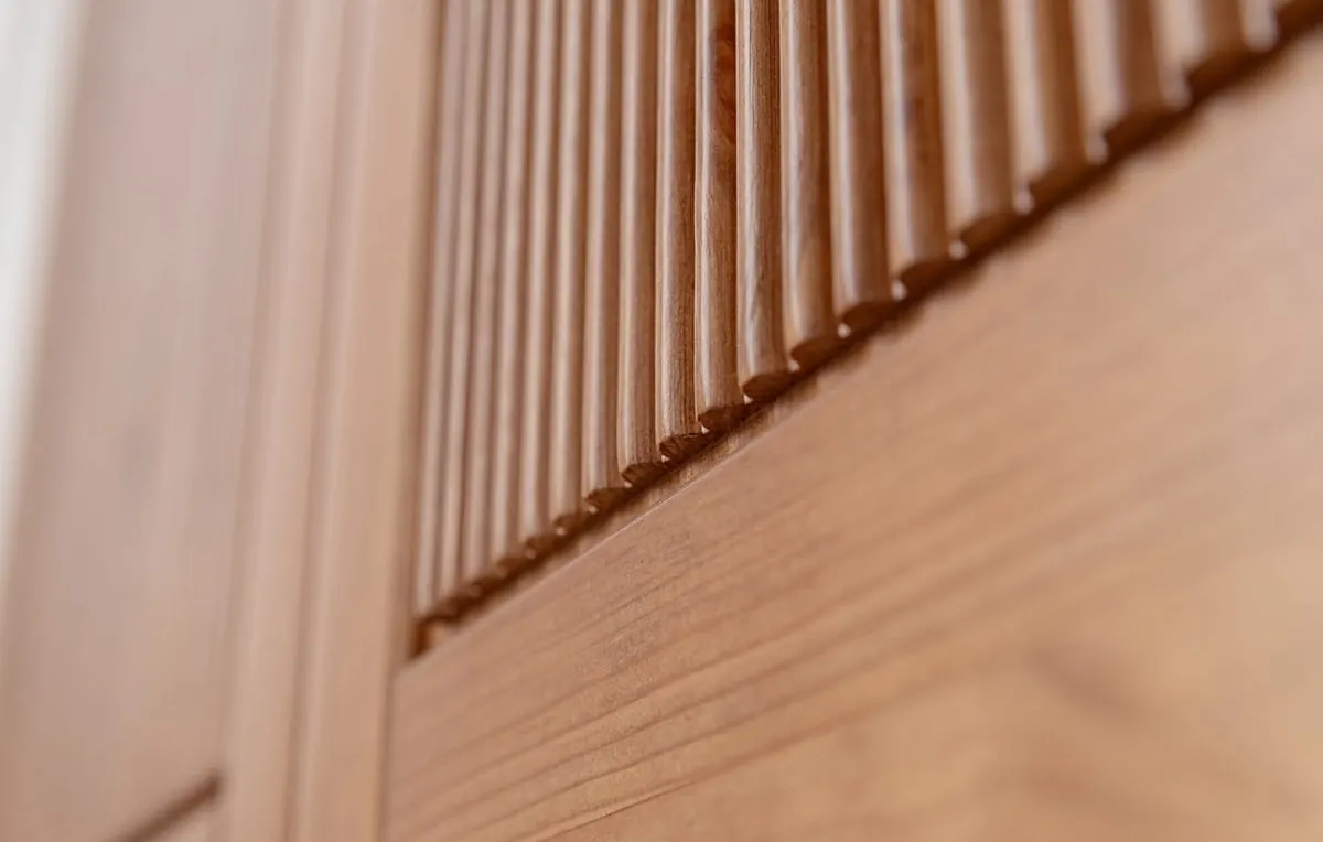 image drewniane panele, rzeźba drewniana, listwy ozdobne, wooden slats, meble drewniane